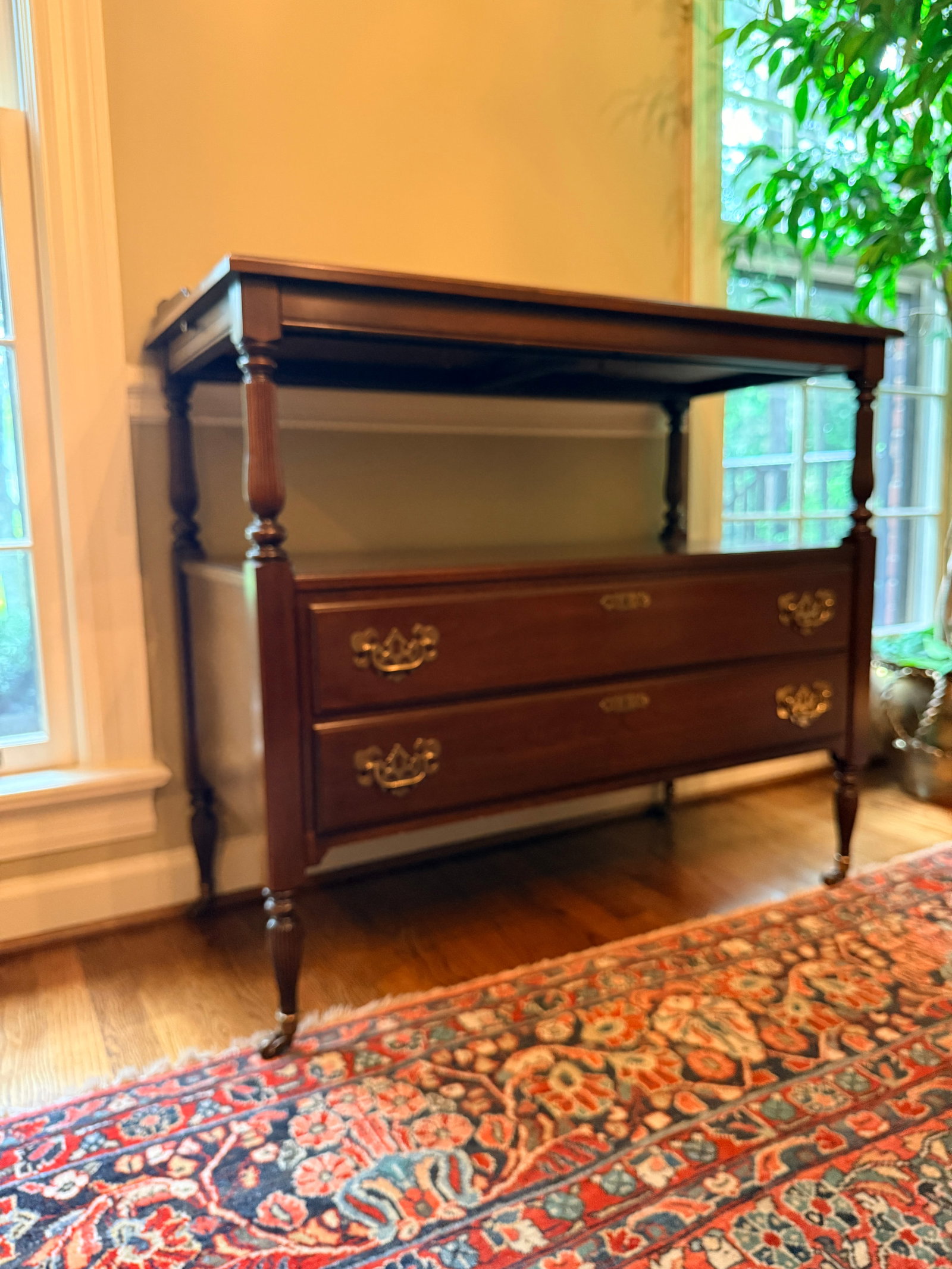 Ethan Allen Server With Pull Out Sides - 9