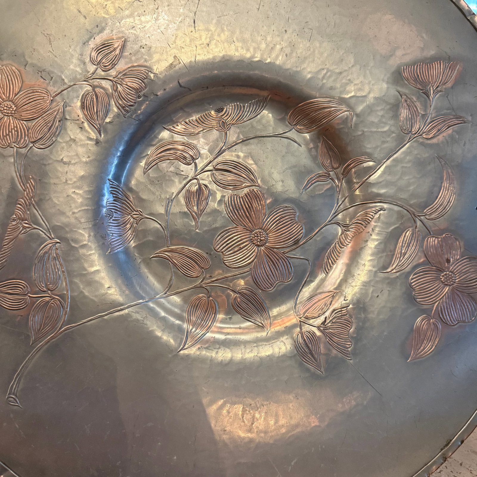 Mid 20th Century Large Aluminum and Rattan Decorative Floral Motif Serving Tray - 7