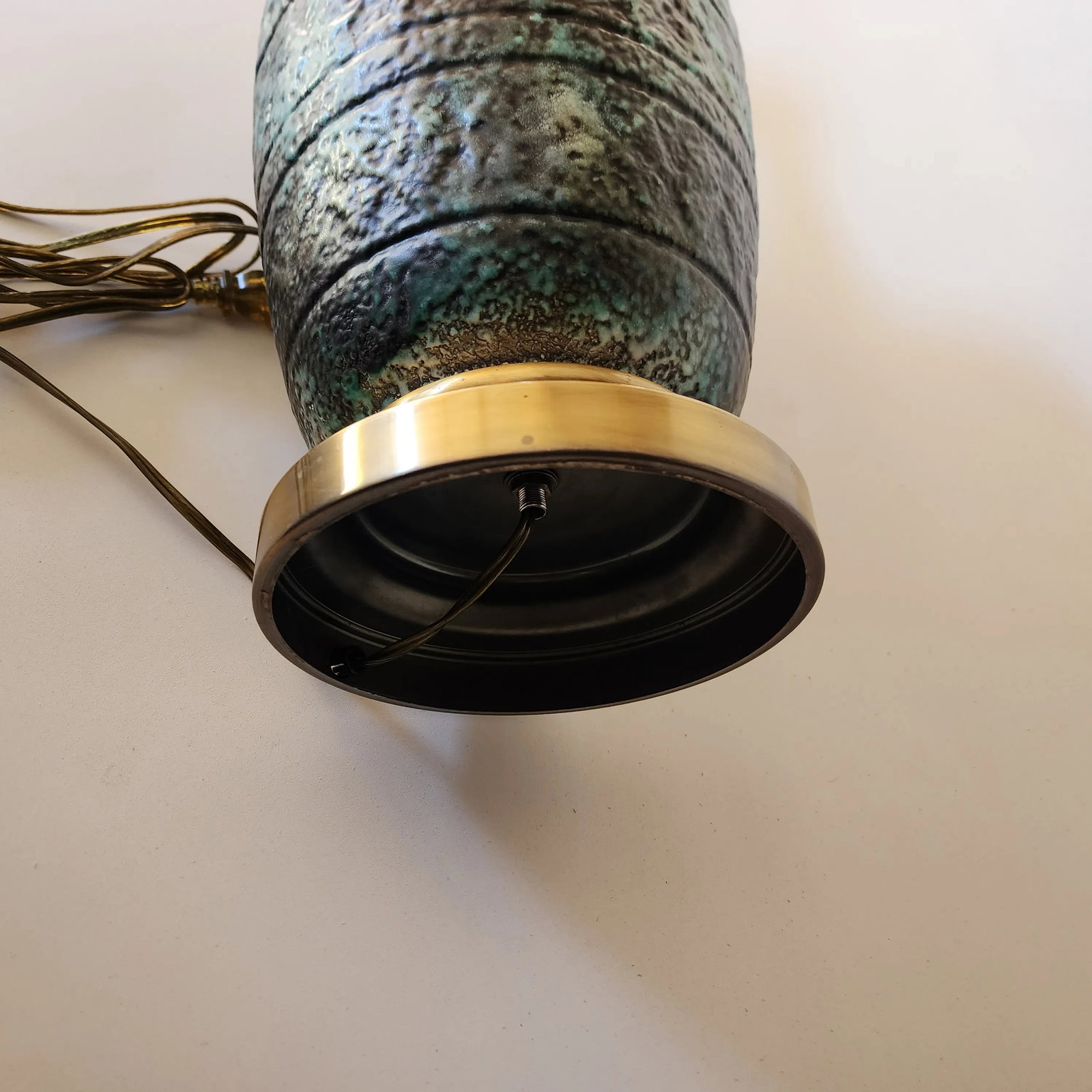 Mid Century Lava Glazed Lamp - 8