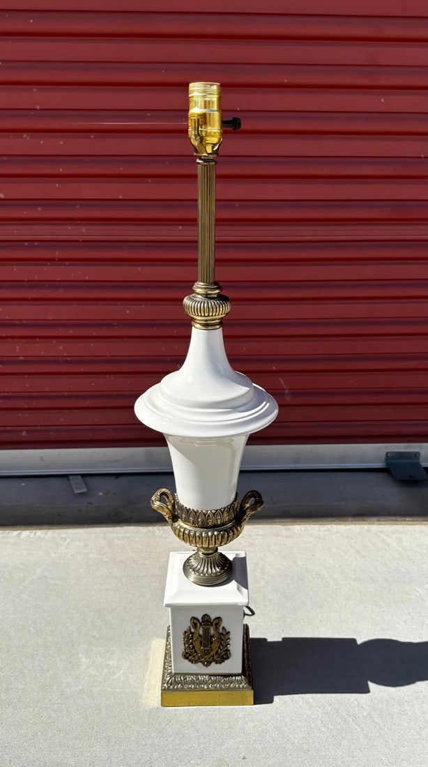 Vintage Westwood Industries White Porcelain/Brass Table Lamp - 2