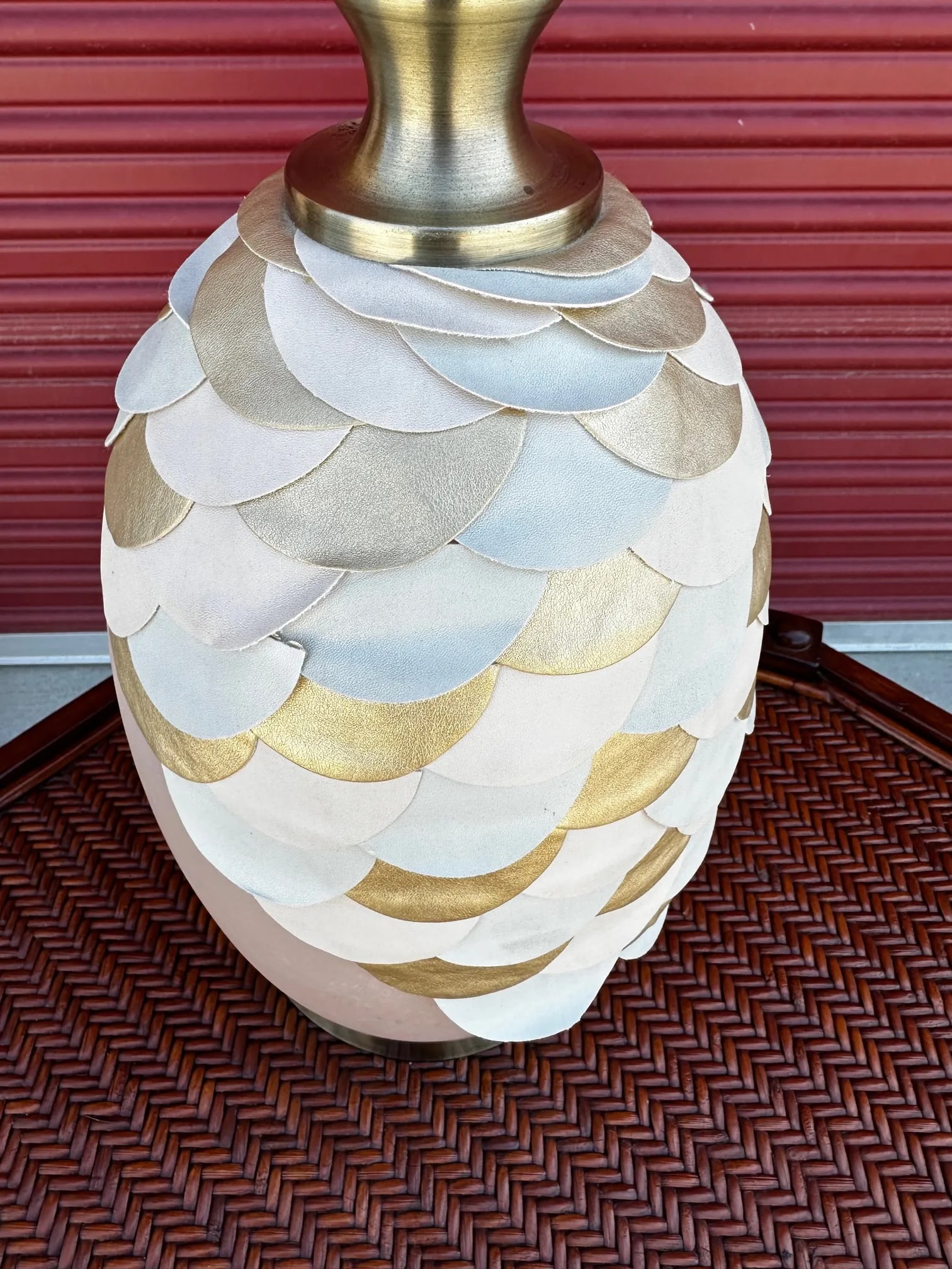 Vintage Peach W/Metallic Leather Table Lamp W/Shade - 4