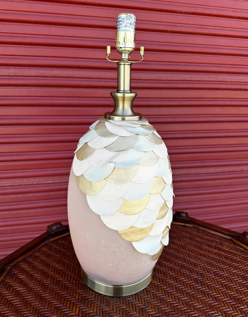 Vintage Peach W/Metallic Leather Table Lamp W/Shade - 5