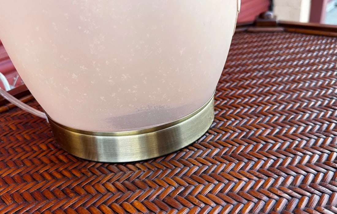 Vintage Peach W/Metallic Leather Table Lamp W/Shade - 8
