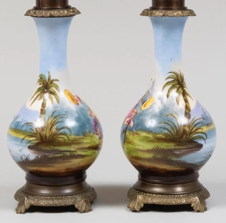 A Pair of Chinese Chinoiserie Oil Lamps Mounted as Table Lamps 19th Century - 4