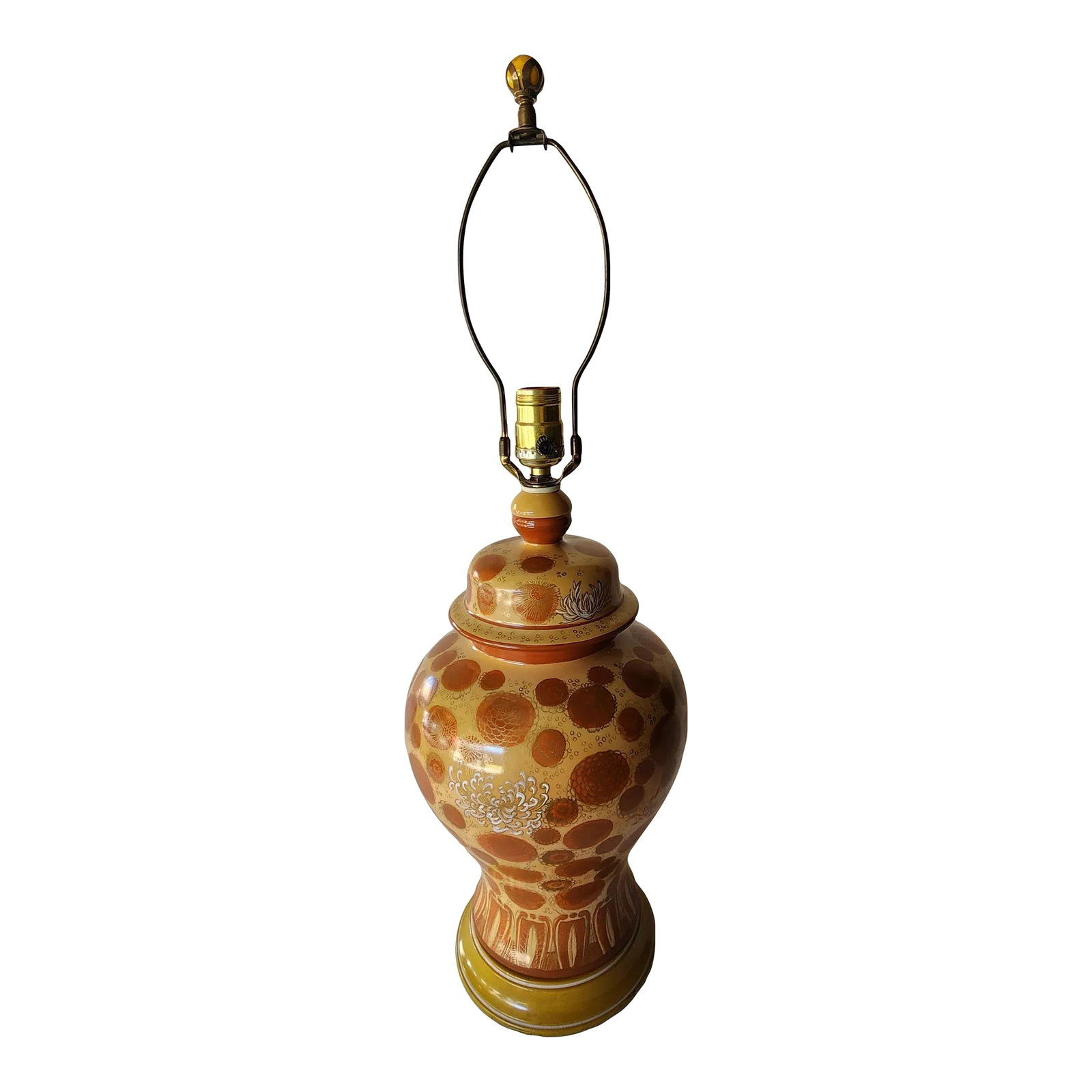Mid Century Fujita Kutani Chrysanthemum Lamp and Ball Finial: Striking mid century Japanese Kutani ginger jar lamp featuring gold accented floral medallions and white chrysanthemums, topped with a mustard gold ball finial. Condition: Alterations: Original