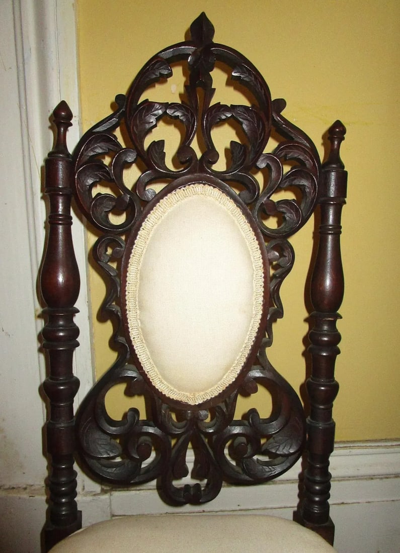 19th c. American Mahogany Rococo Revival Child's Chair with Tracery Back - 2