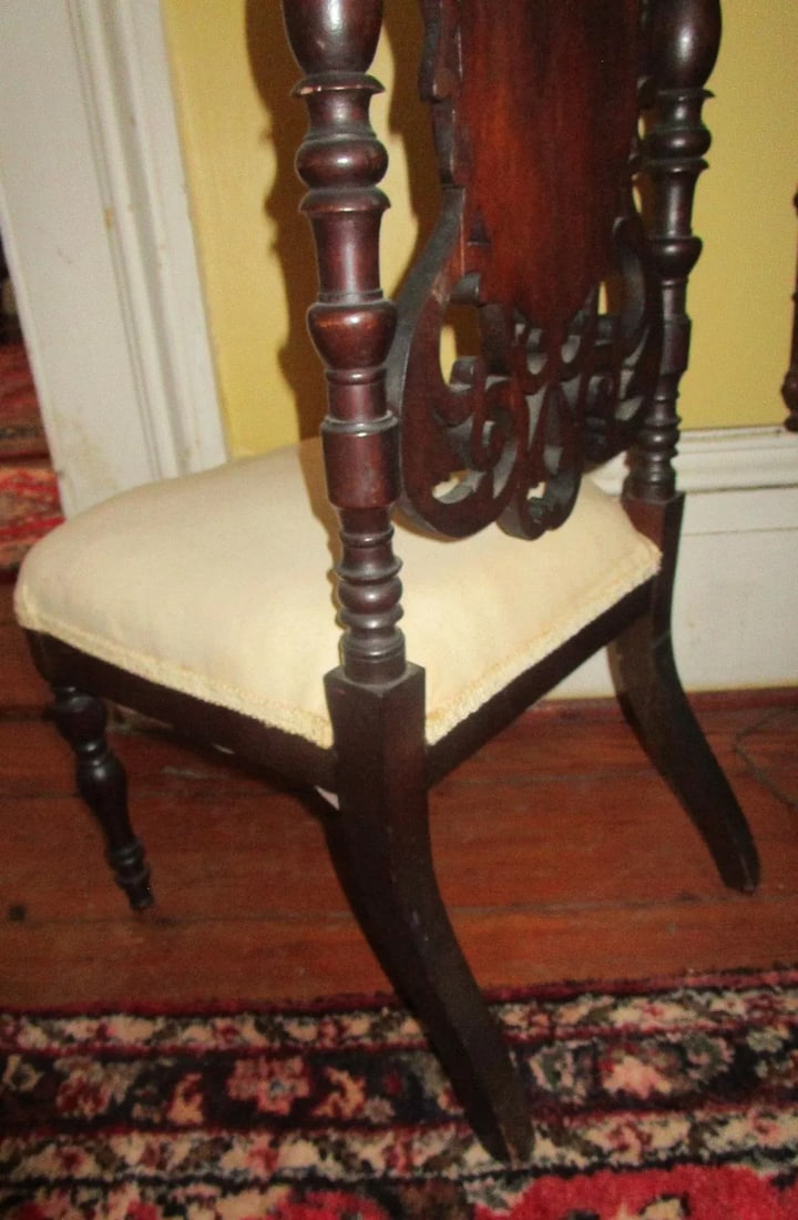 19th c. American Mahogany Rococo Revival Child's Chair with Tracery Back - 7