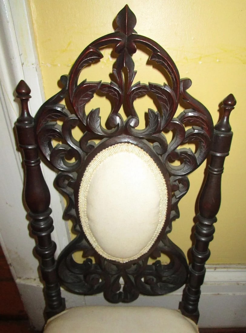 19th c. American Mahogany Rococo Revival Child's Chair with Tracery Back - 8