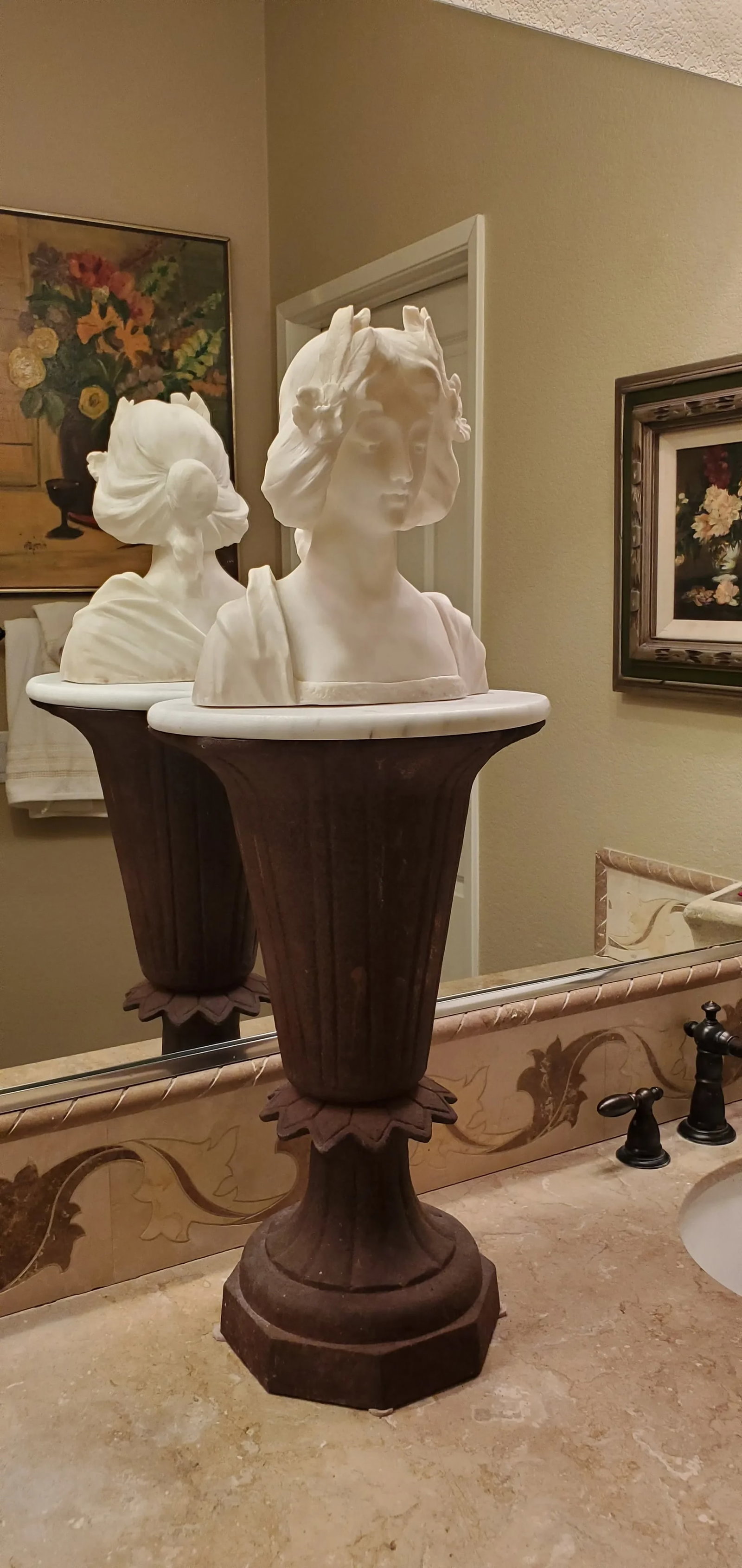 Early 20th Century M. Marini Italian Marble Bust of a Young Woman - 10