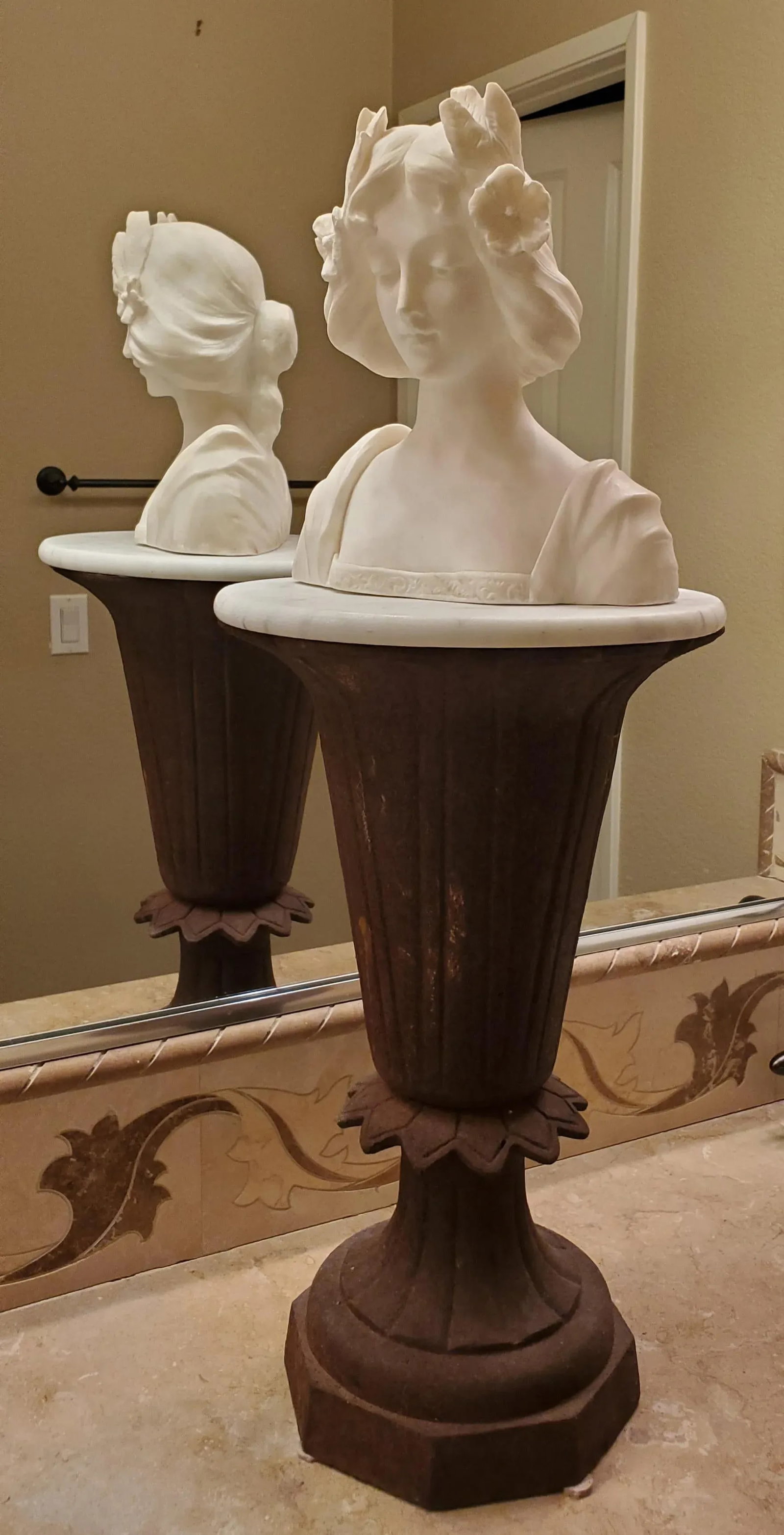 Early 20th Century M. Marini Italian Marble Bust of a Young Woman - 3