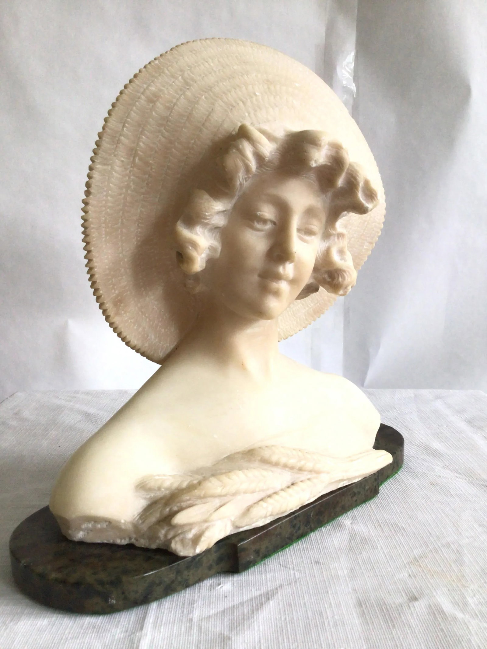 1940s Alabaster Bust Of A Young Woman On A Marble Base - 6
