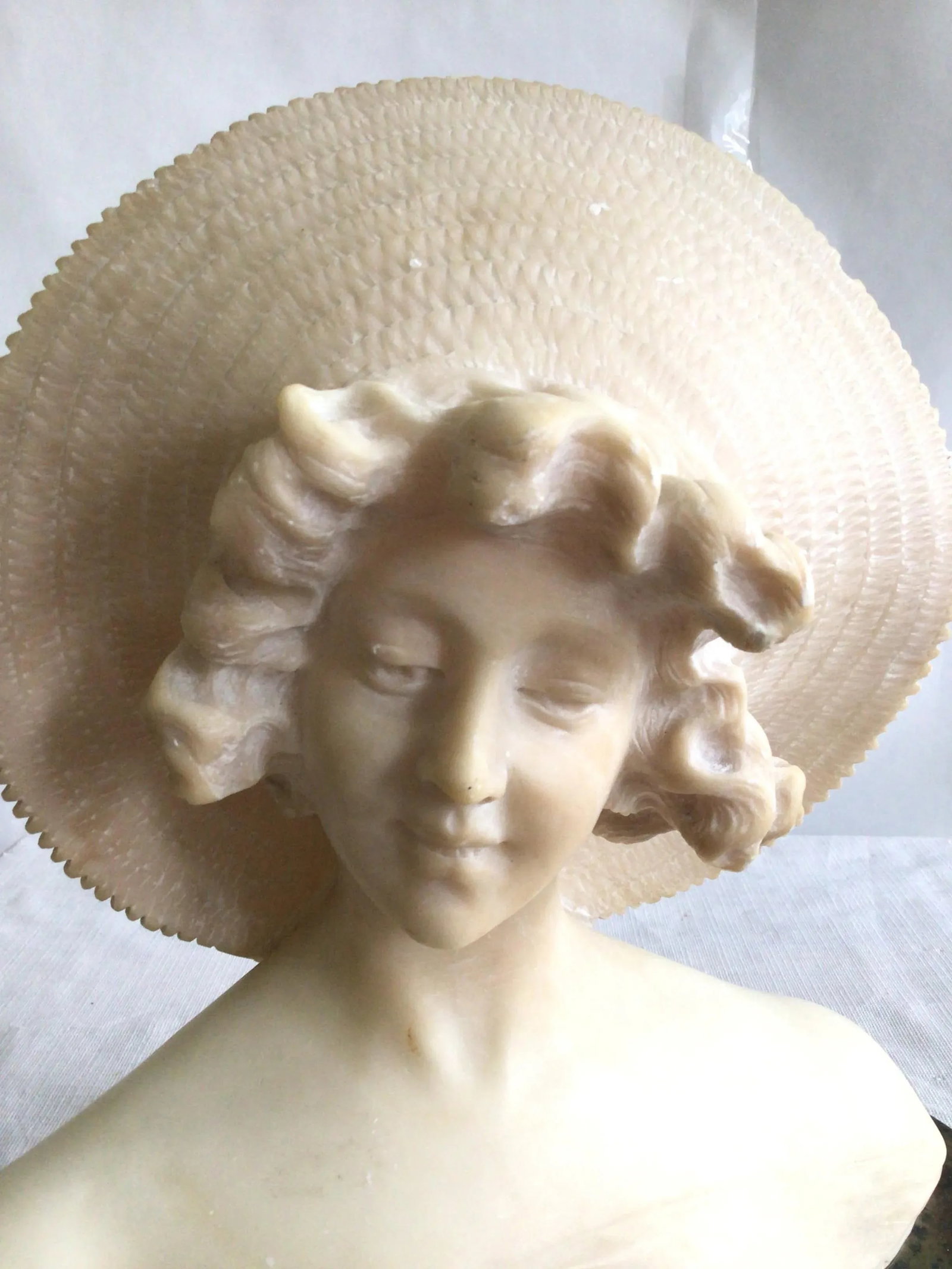 1940s Alabaster Bust Of A Young Woman On A Marble Base - 9