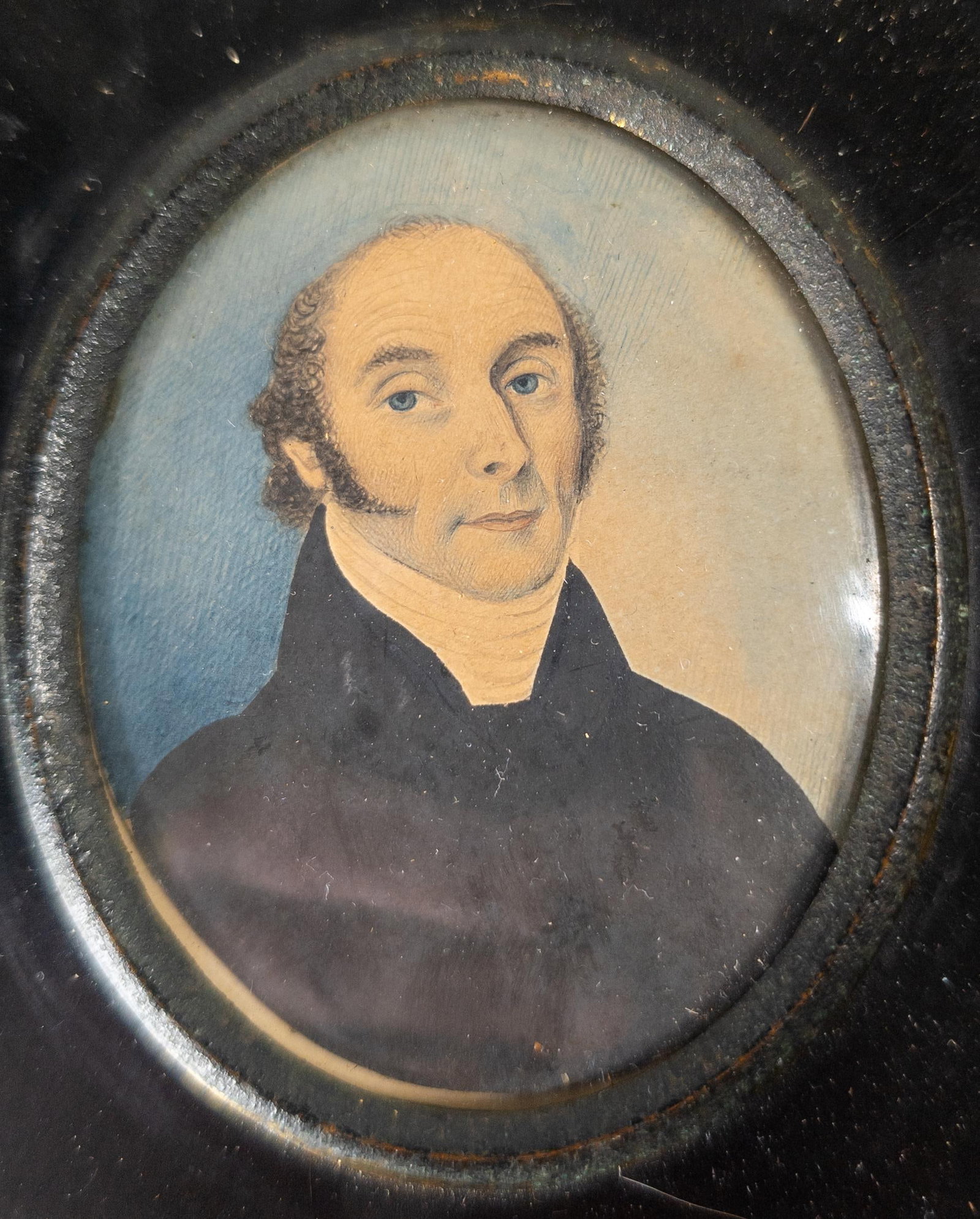 Early 19th Century English Miniature Watercolor Portrait of an Esteemed Gentleman - 2