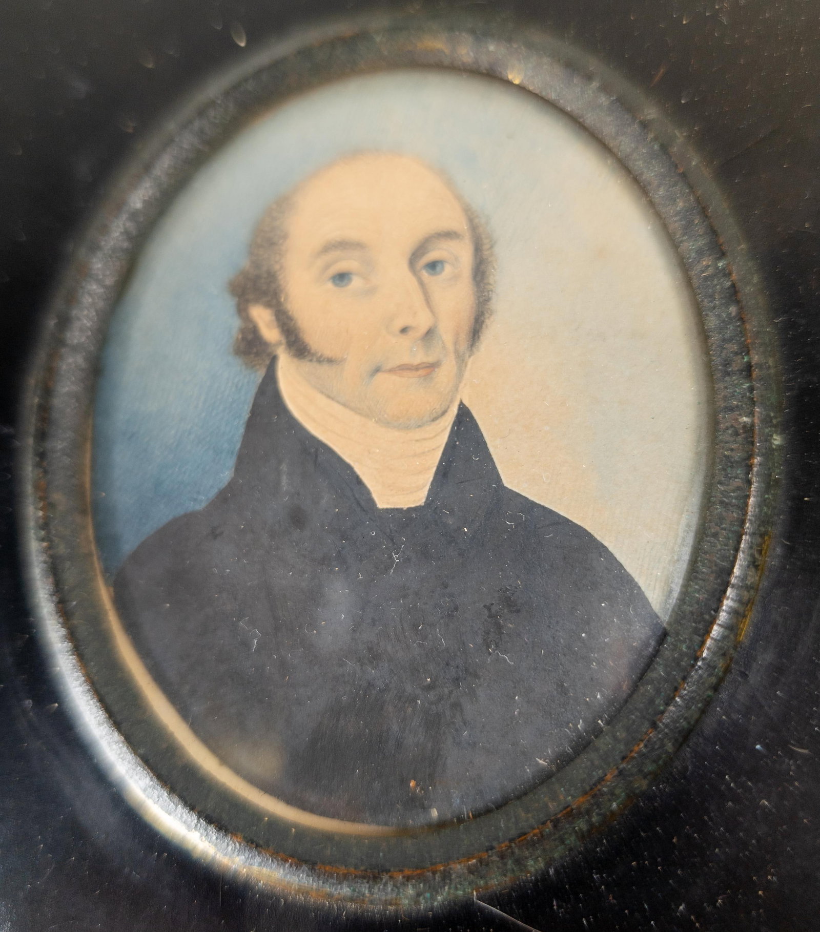 Early 19th Century English Miniature Watercolor Portrait of an Esteemed Gentleman - 5