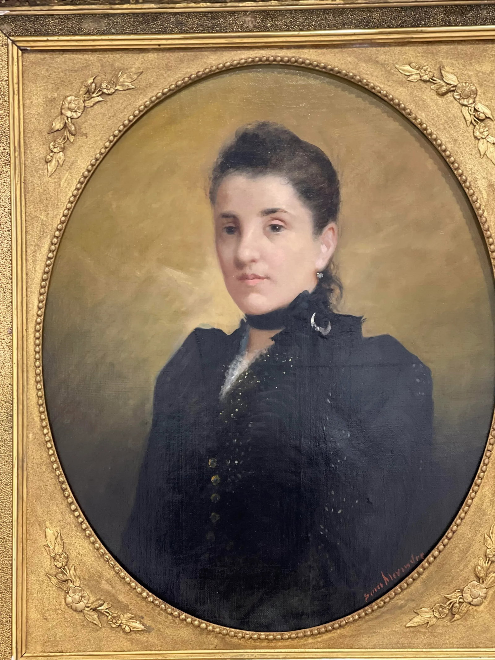 19th Century Medallion Portrait Oil Painting of a Woman on Canvas, Framed - 2