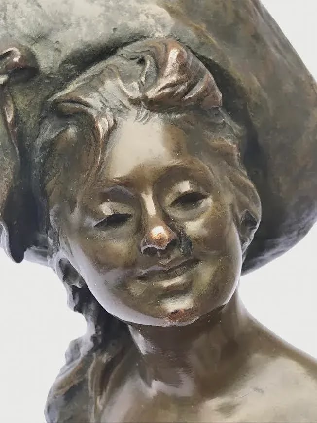 Antique French Art Nouveau Bronze Portrait of a Woman in a Hat by Georges Van Der Straiten - 8