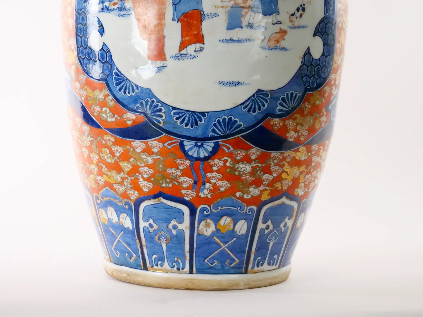 Large Imari Porcelain Flori-Form Trumpet Decorative Floor Vase - 4