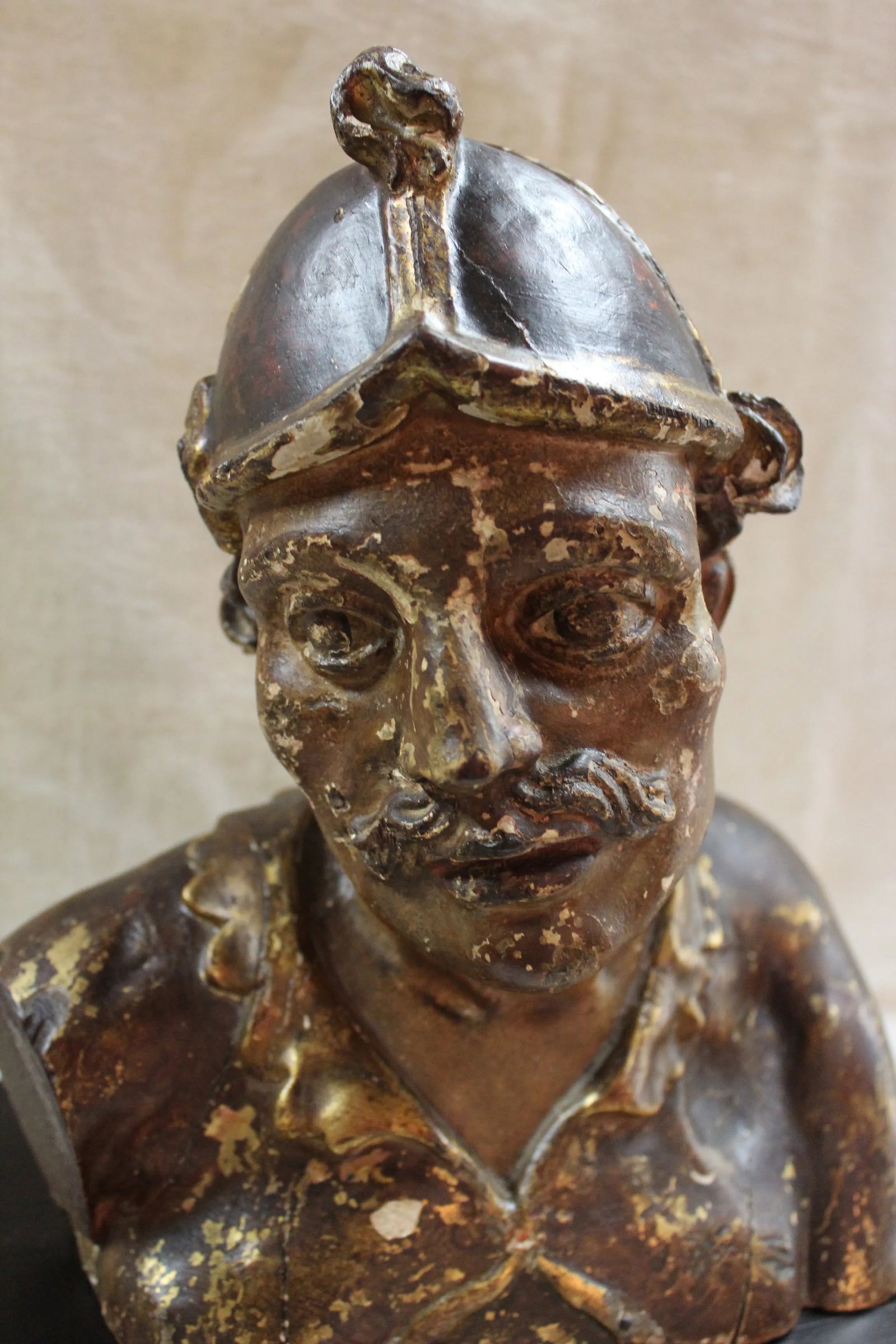 17th Century Figurative "Santo" Carved Wood Bust - 2