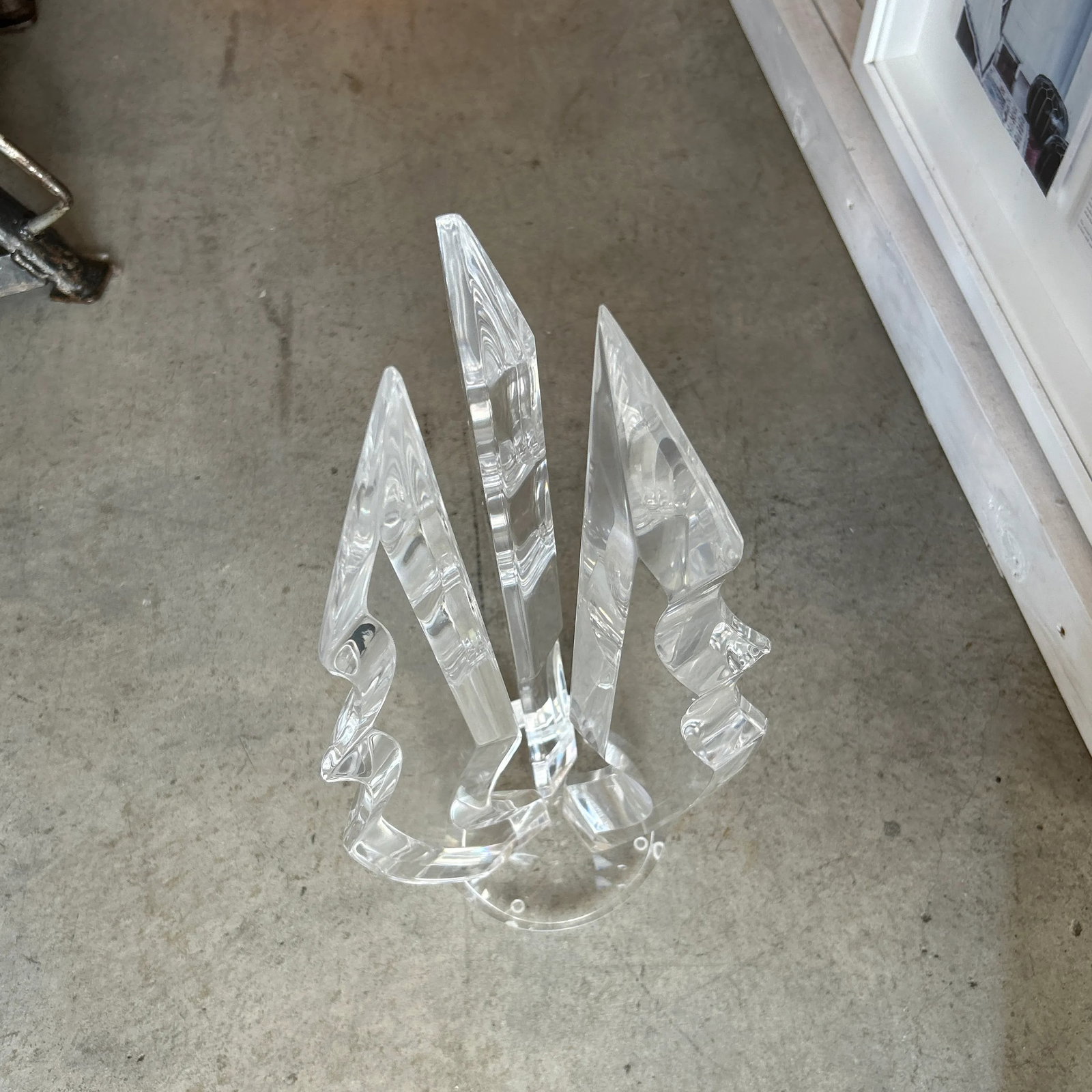 1970s Lucite Curvaceous Abstract Sculpture - 2