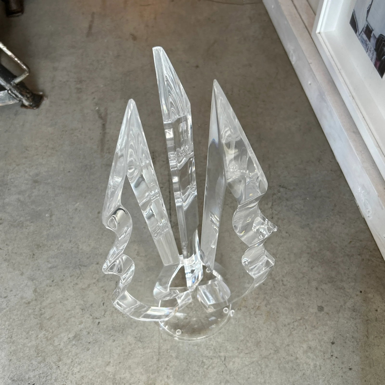 1970s Lucite Curvaceous Abstract Sculpture - 4