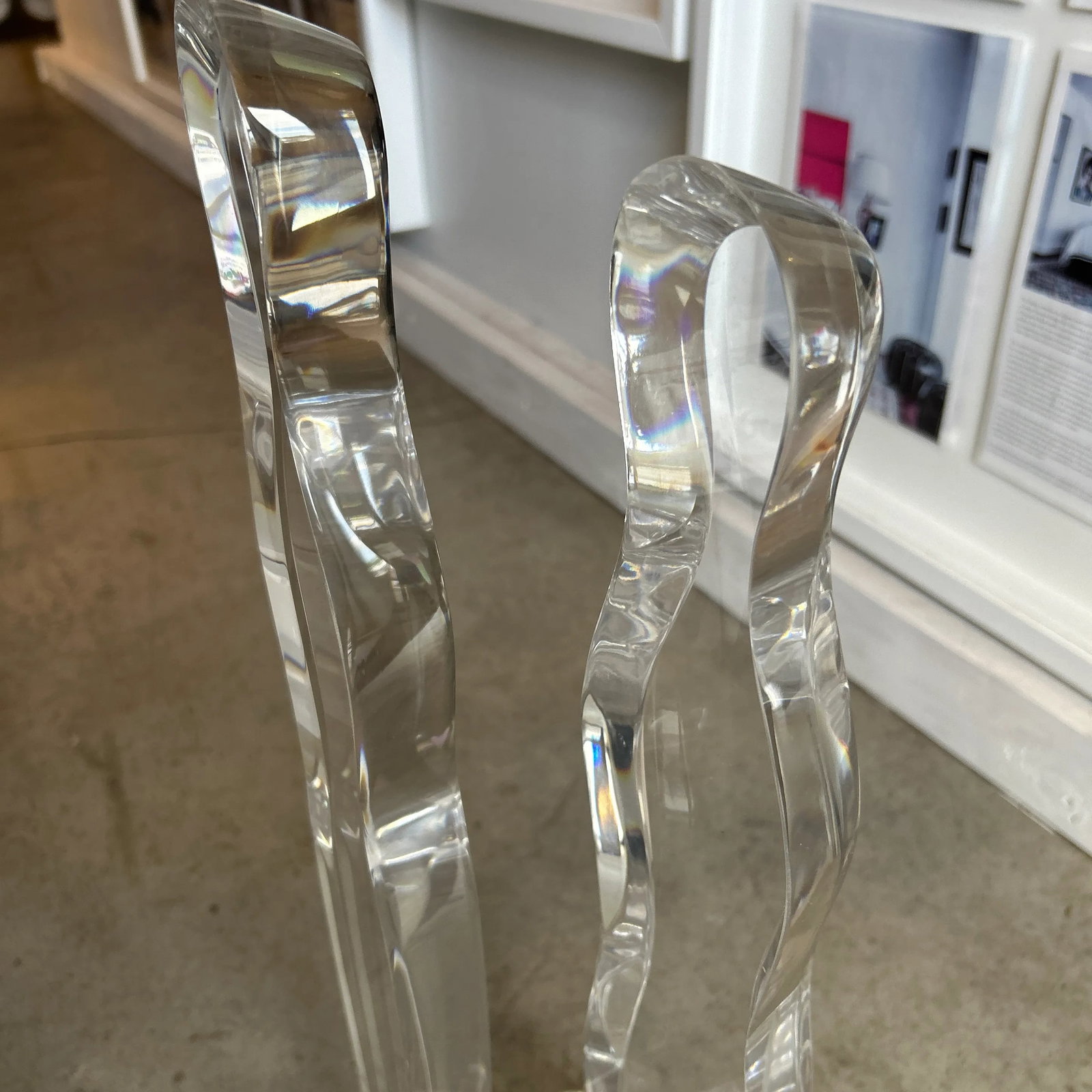 1970s Abstract Beveled Lucite Sculpture - 7