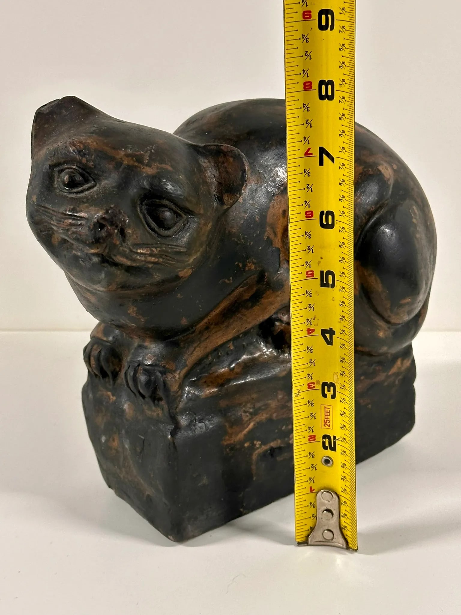 Mystical Creature of the Ancient Cat in Clay, China 1880 - 11