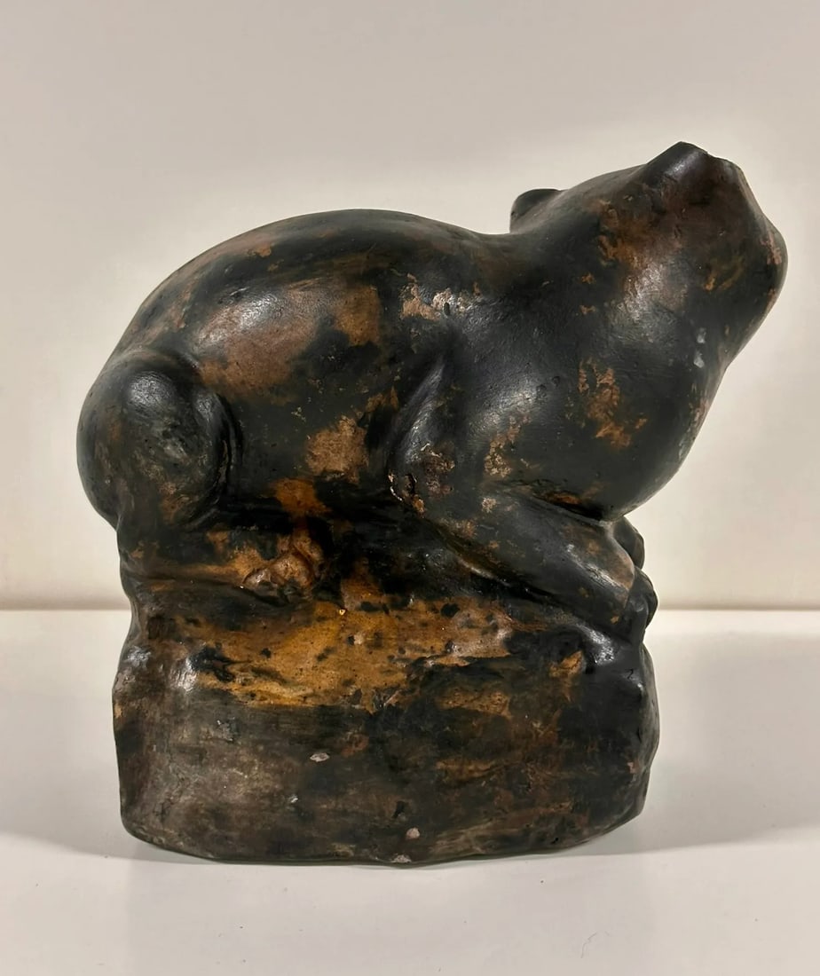 Mystical Creature of the Ancient Cat in Clay, China 1880 - 4