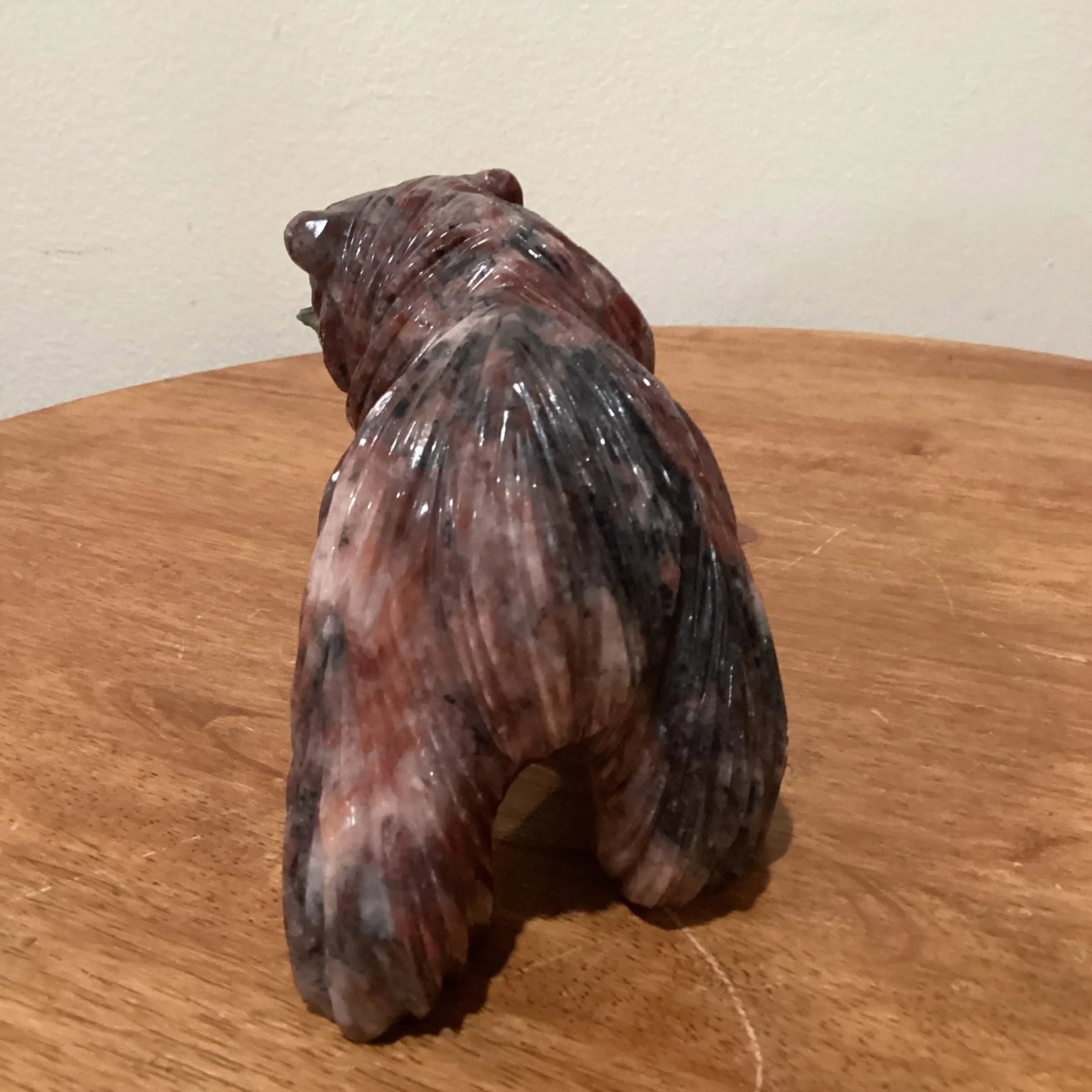 Late 20th Century Hand Carved Magnesite Grizzly Bear With Green Malachite Fish Sculpture by Alexandr - 5