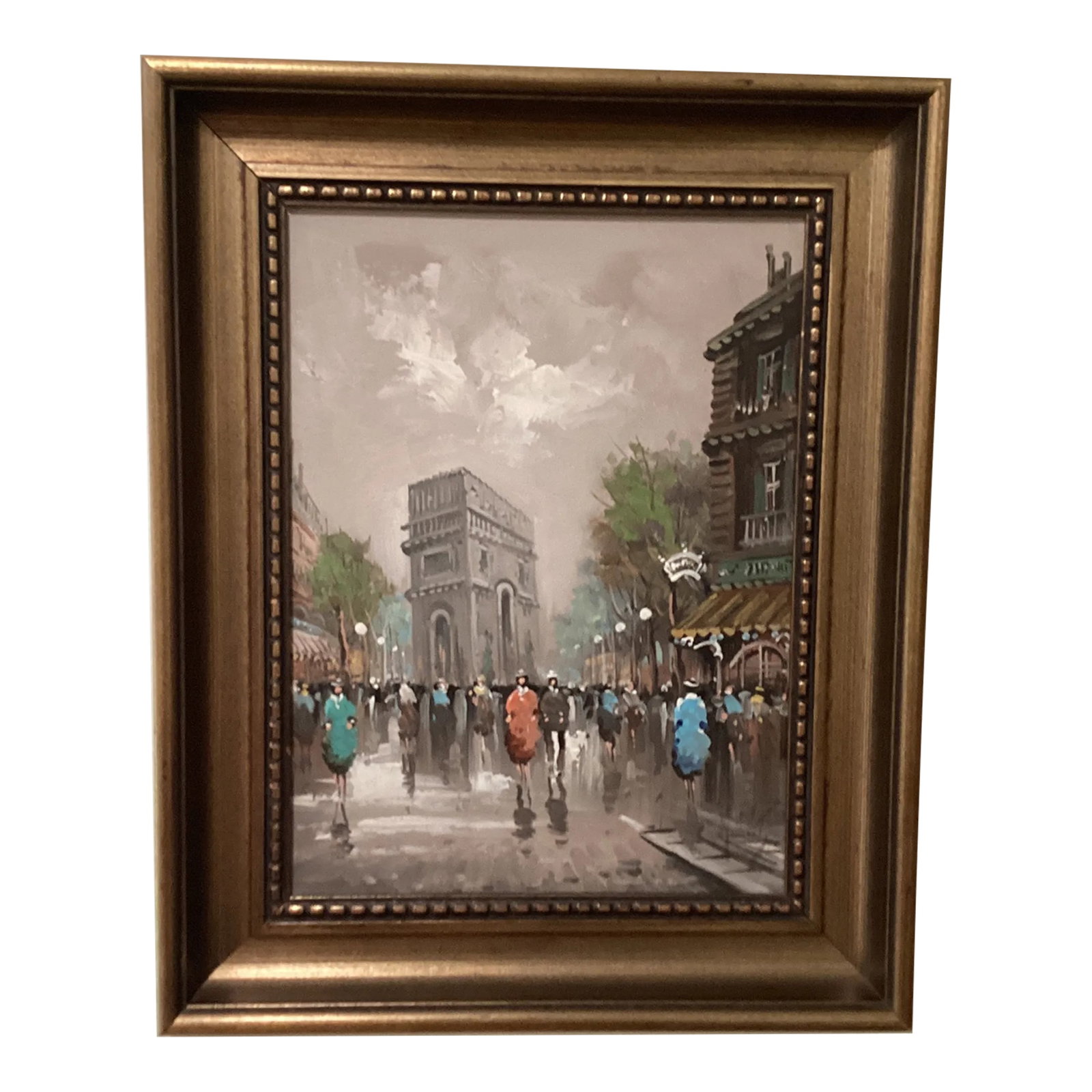 Mid 20th Century "Parisian Street Scene Arc De Triomphe" Post-Impressionist Oil Painting on Canvas,: Artist depicts his subject in an abstract and impressionistic way, capturing the Arc de Triomphe busy street scene from the 20th Century with much life. The artist used oil with a pallet knife, with i