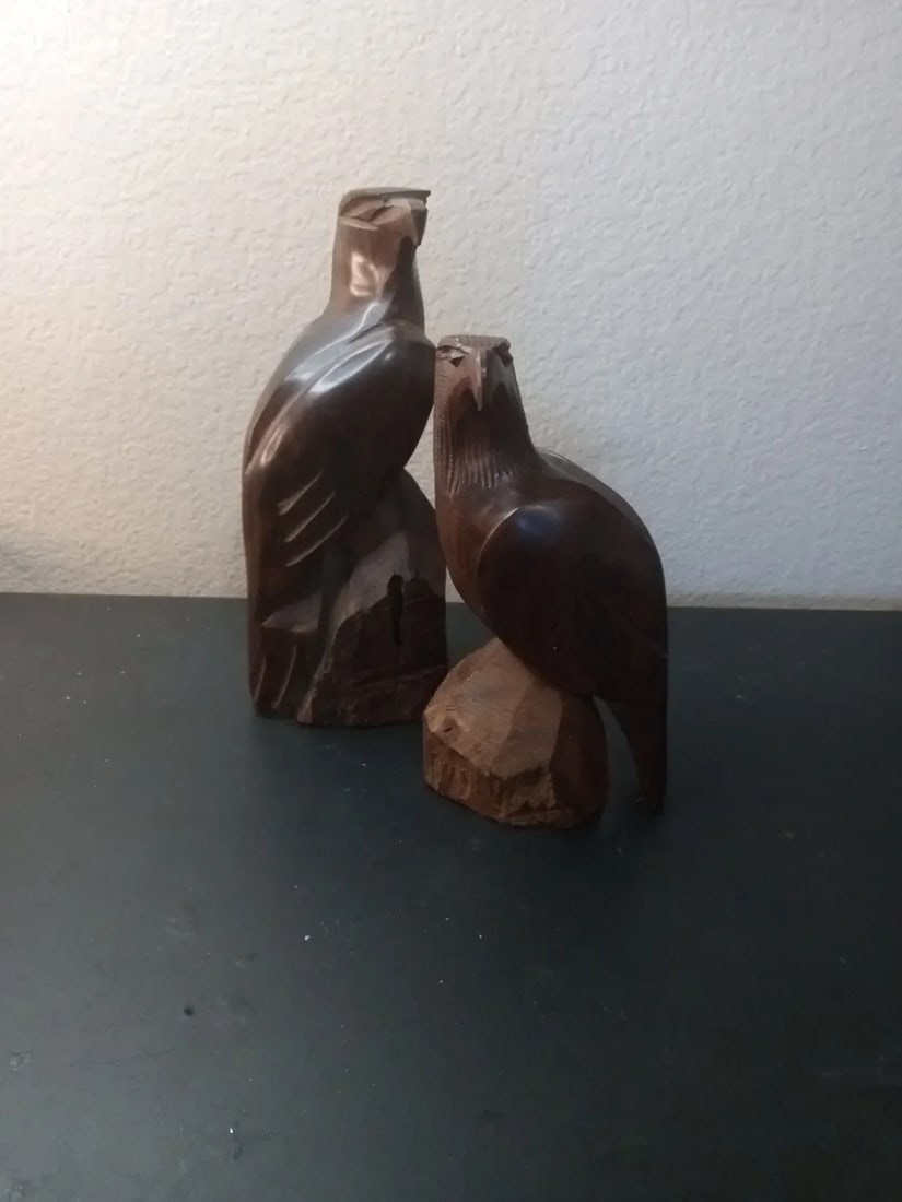 1970s Exquisite Rare Pair of Hand Carved Ironwood Eagle Sculptures. - 2