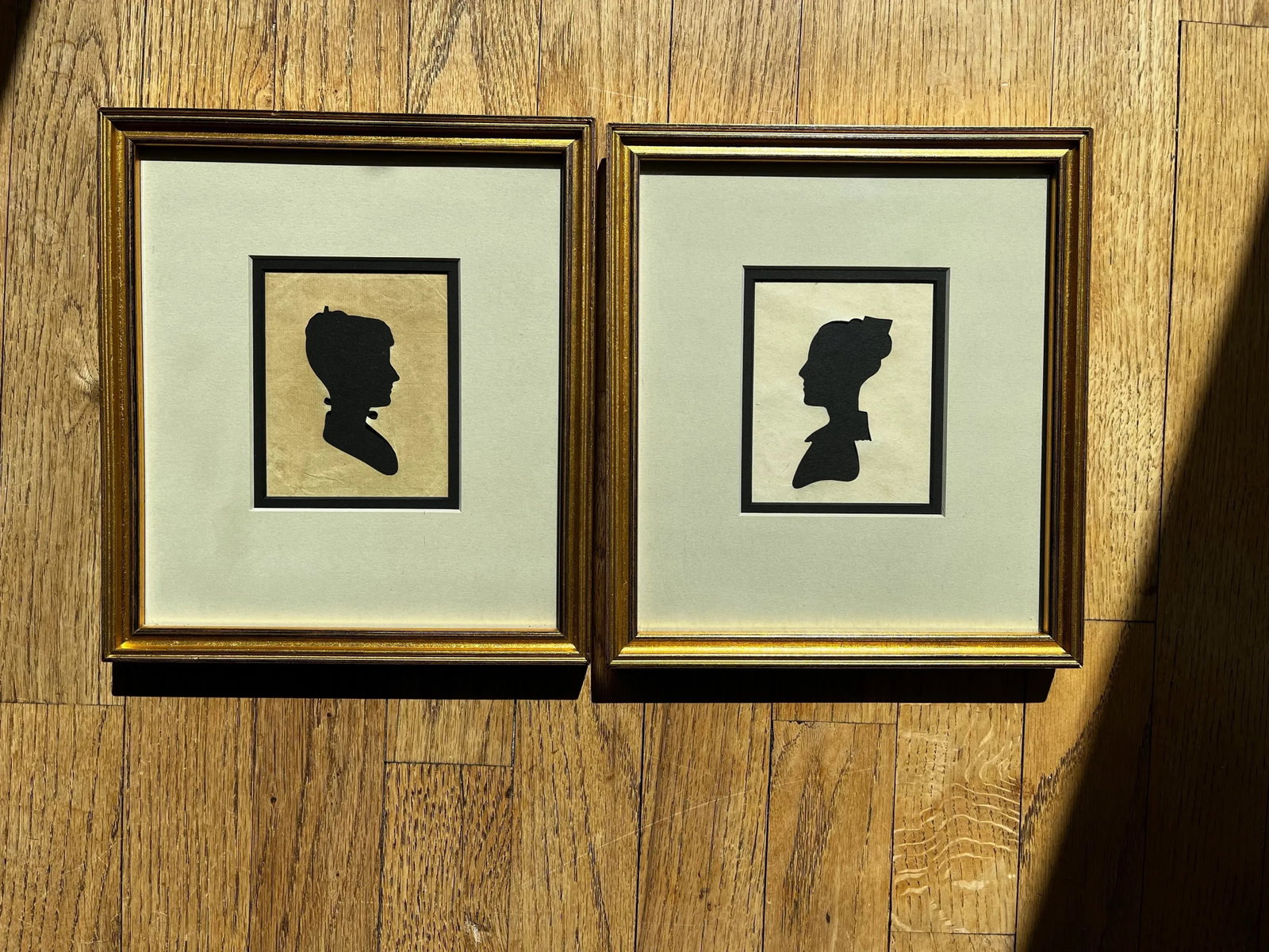 Early 19th Century Pair of Rare Antique Hollow-Cut Silhouettes in Vintage Frames - 2