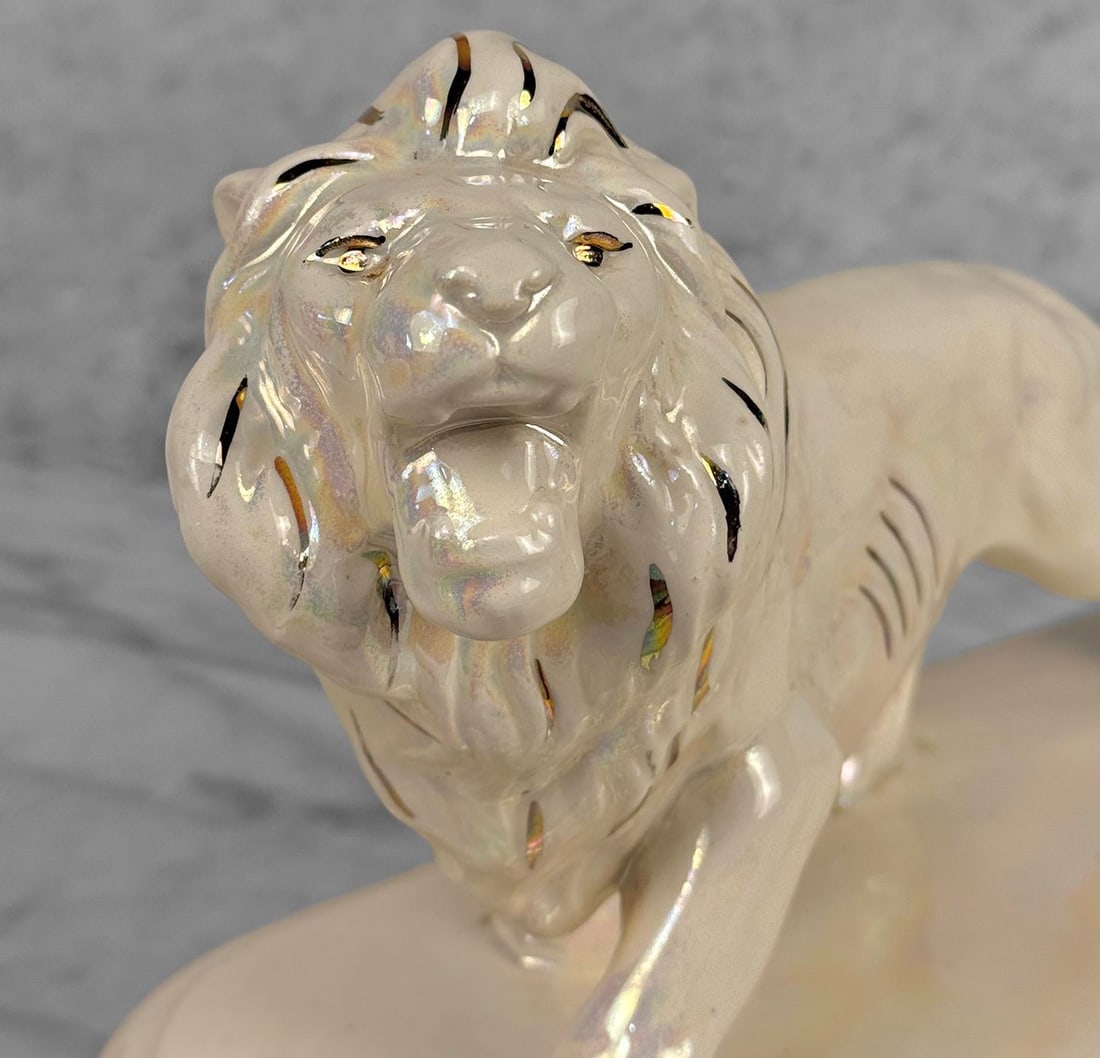 Vintage 12" Hollywood Regency White Luster Porcelain Lion Sculpture - 10