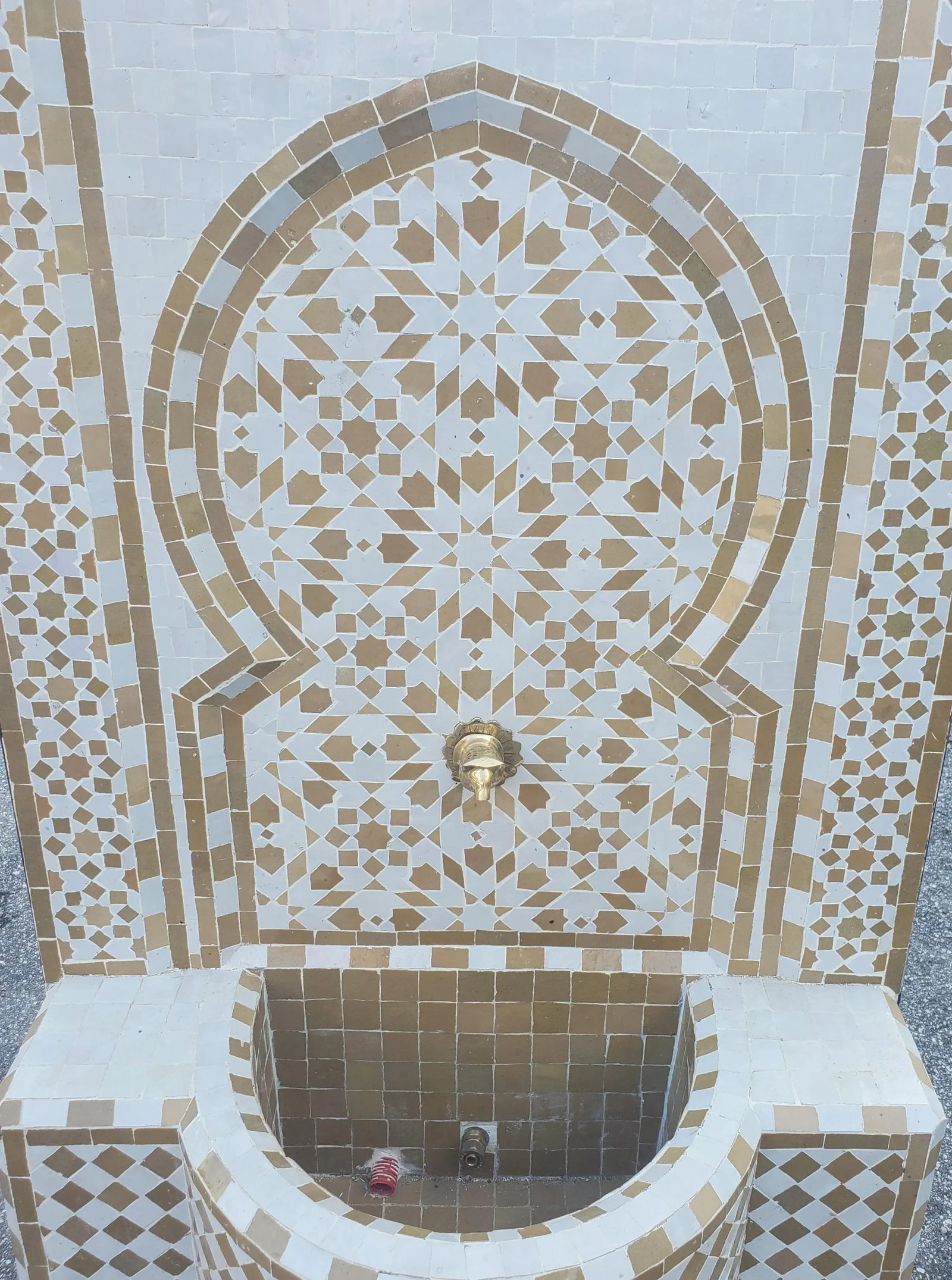 Honey Mustard and White Moroccan Mosaic Fountain - 4