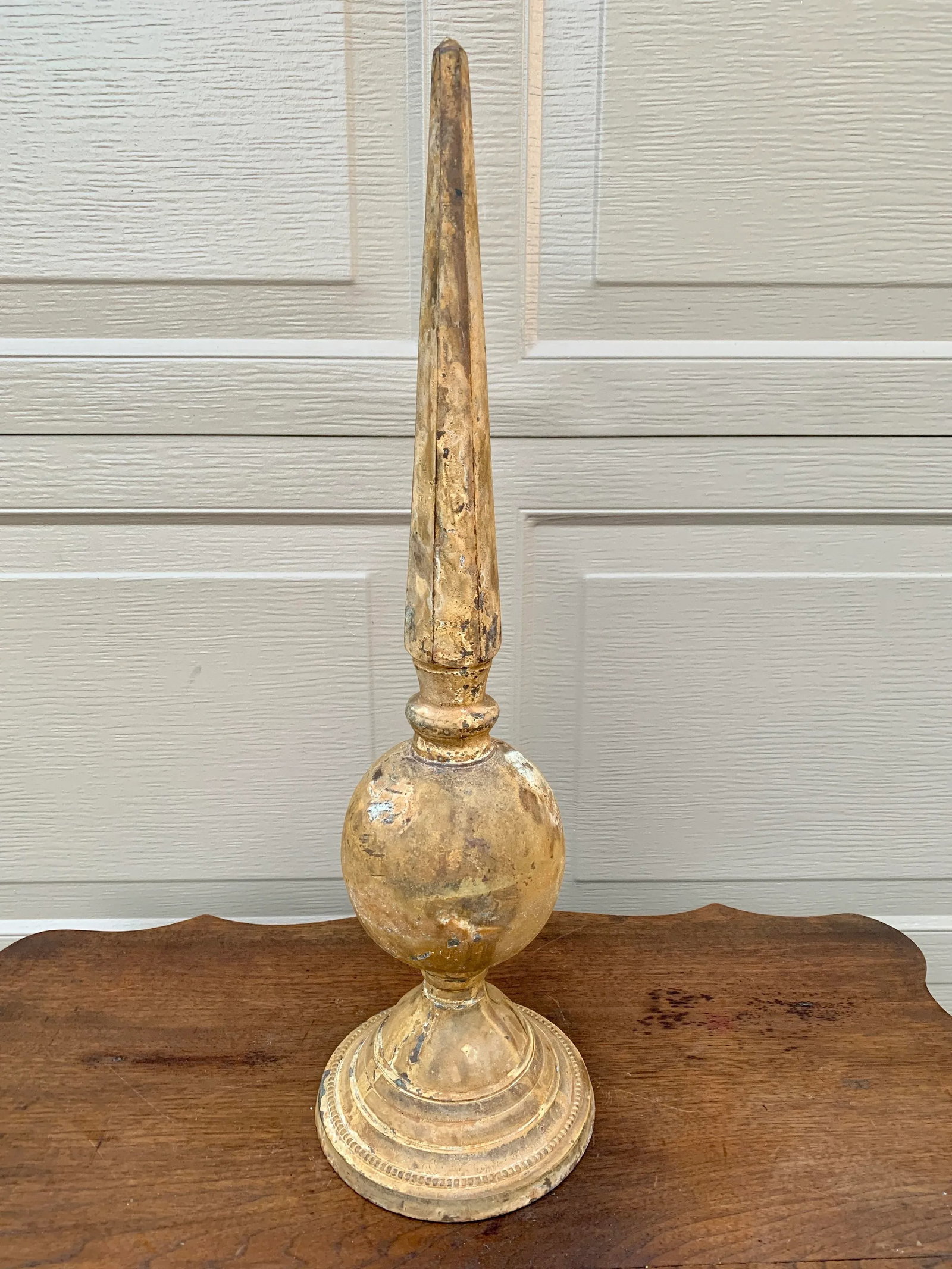 Weathered Cast Iron Garden Finials, a Decorative Pair - 11