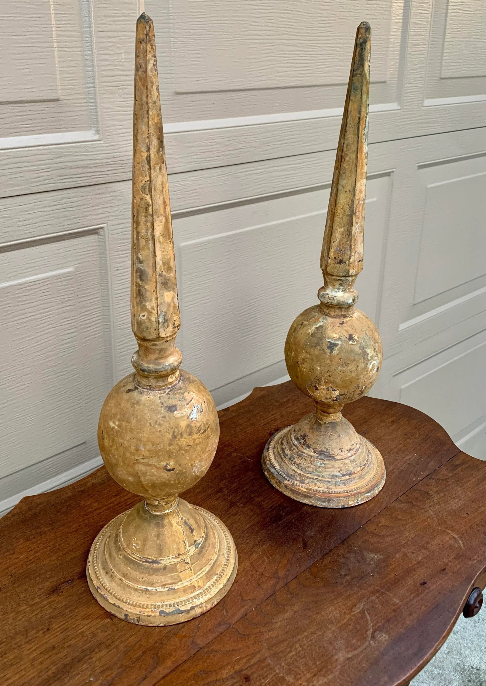 Weathered Cast Iron Garden Finials, a Decorative Pair - 4