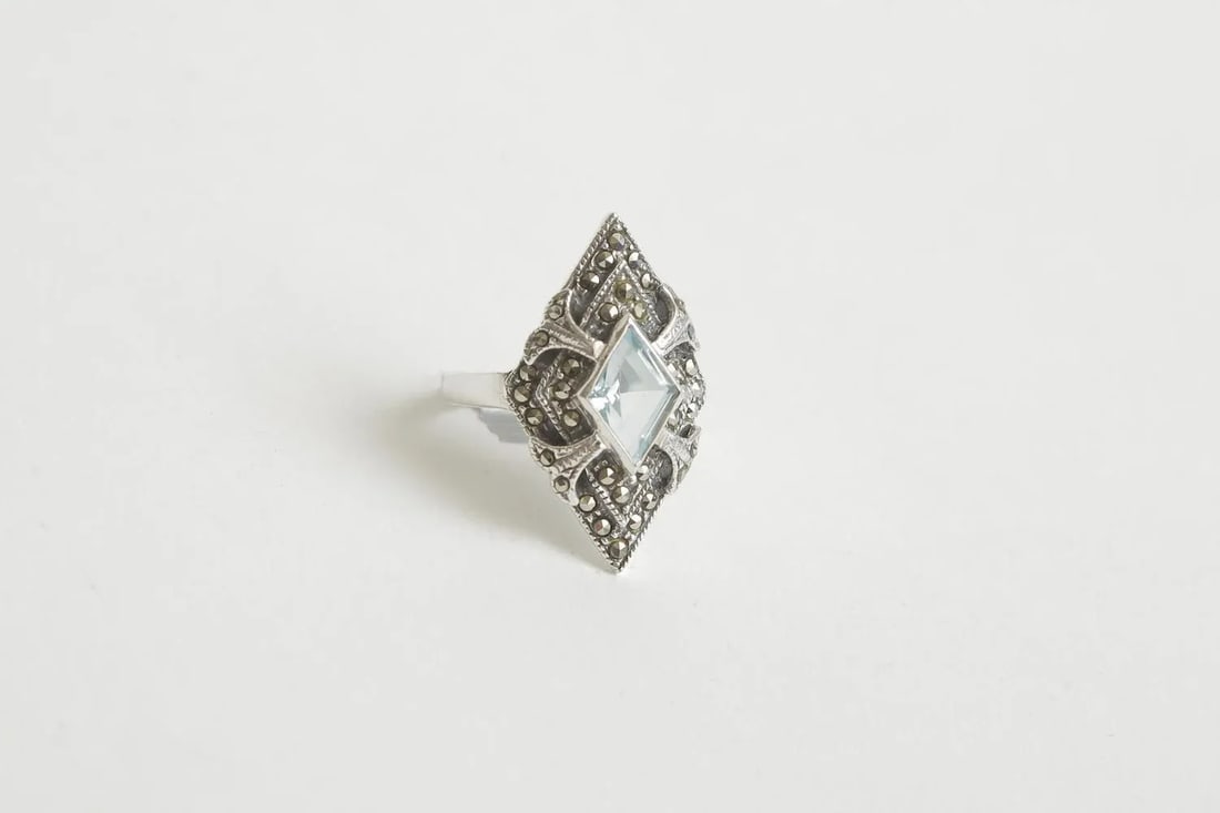 Vintage Art Deco Sterling Silver Blue Topaz and Marquisette Art Deco Ring, Size 8 - 3