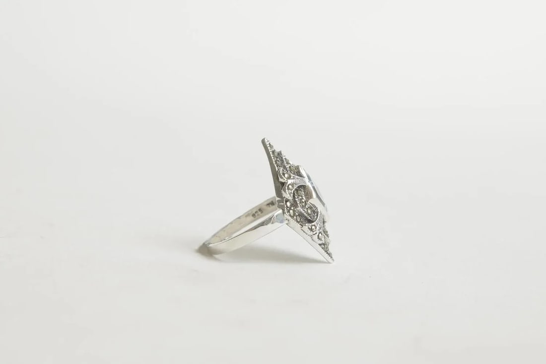 Vintage Art Deco Sterling Silver Blue Topaz and Marquisette Art Deco Ring, Size 8 - 5