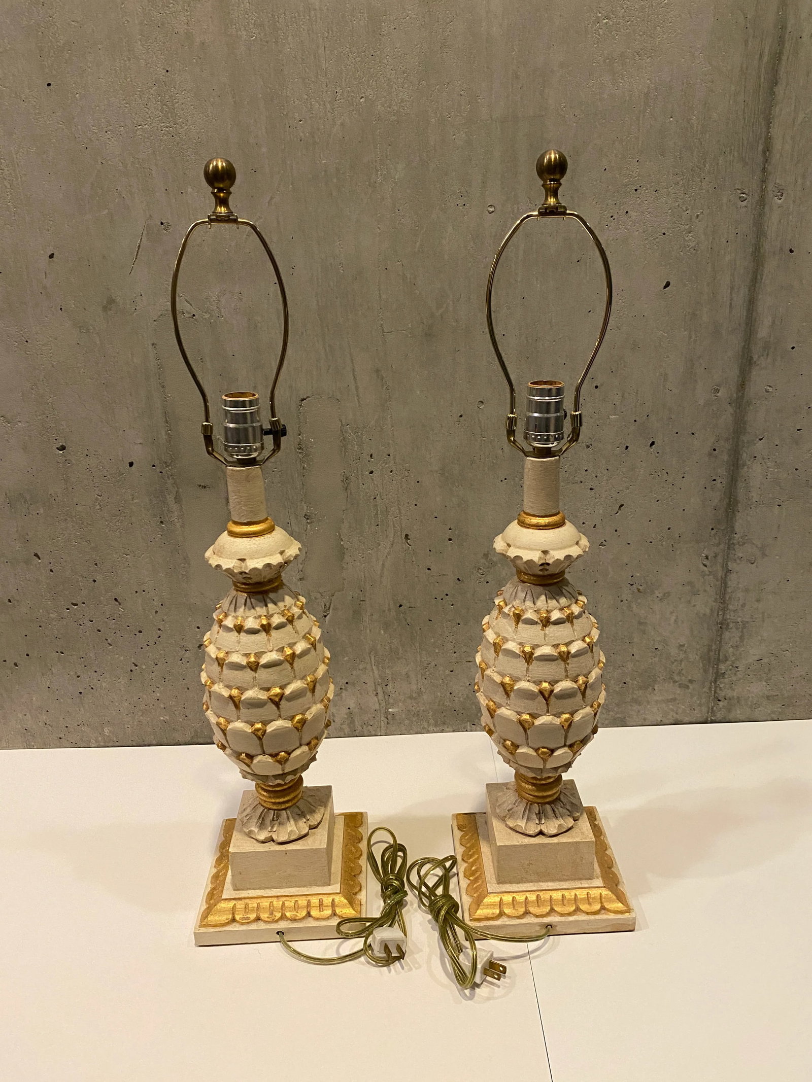 1970s Baker Furniture Pineapple Lamp, Made in Italy - a Pair - 2