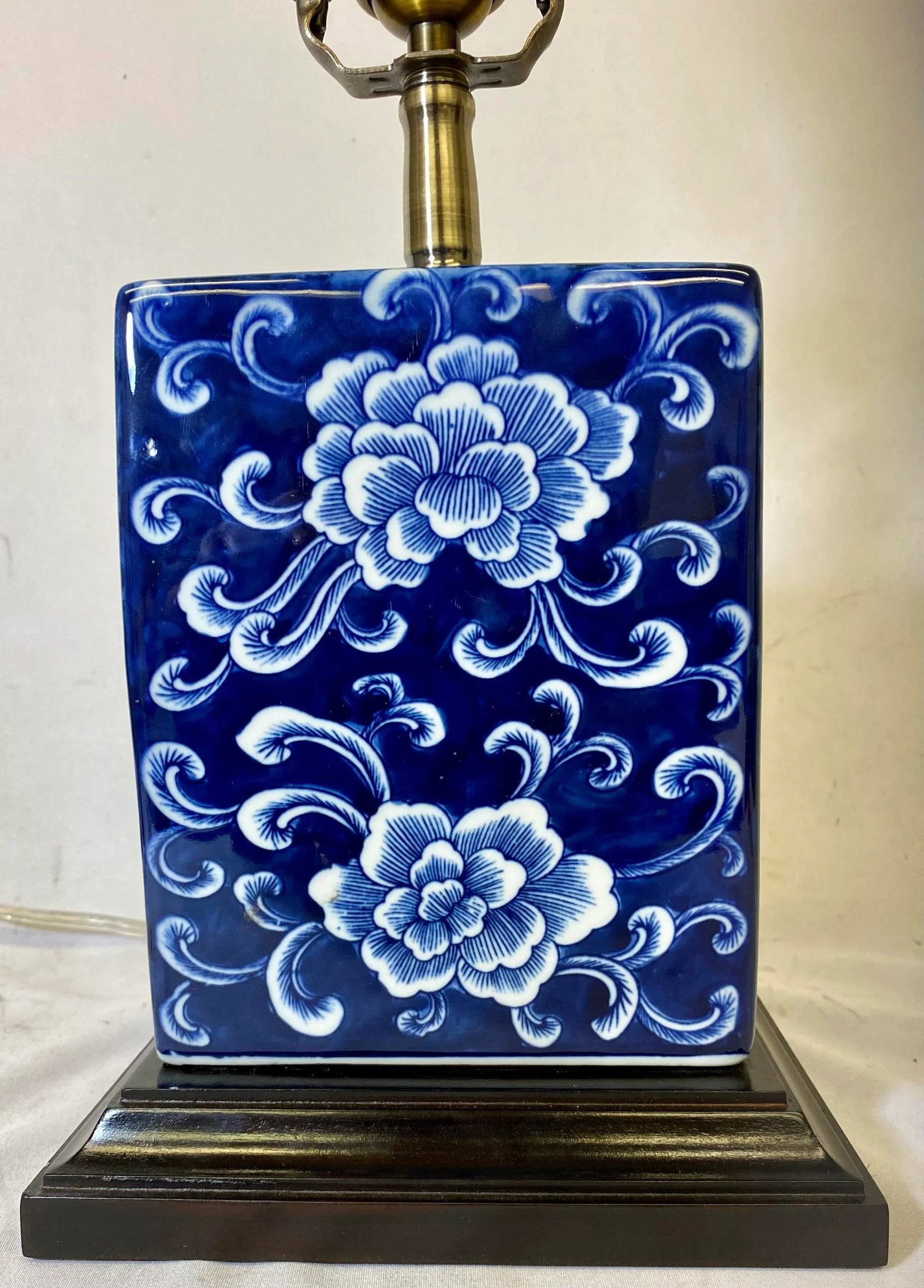 Blue and White Porcelain Box Table Lamp With a Delicate Peony Floral Pattern on a Wooden Base and Wh - 11
