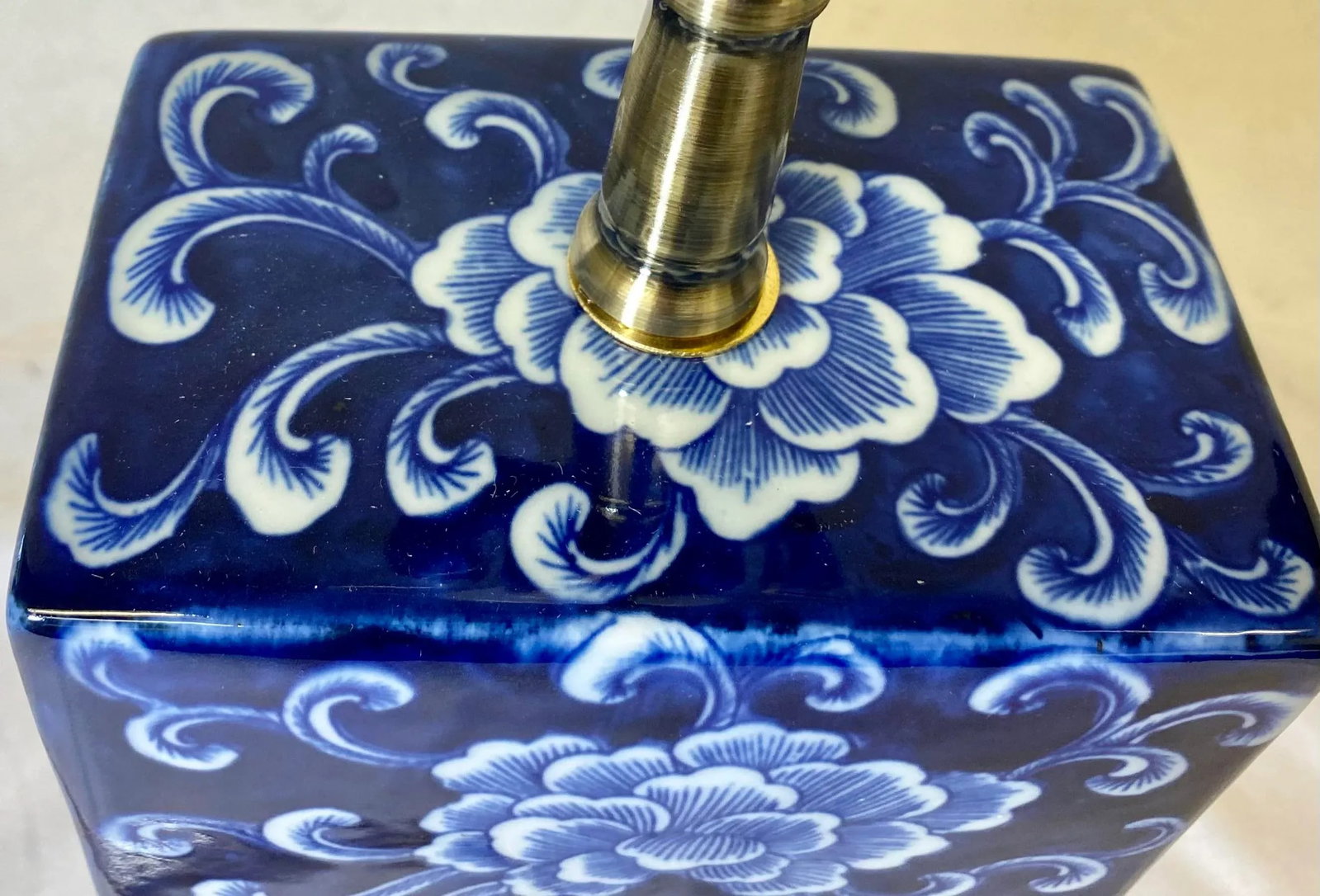 Blue and White Porcelain Box Table Lamp With a Delicate Peony Floral Pattern on a Wooden Base and Wh - 8