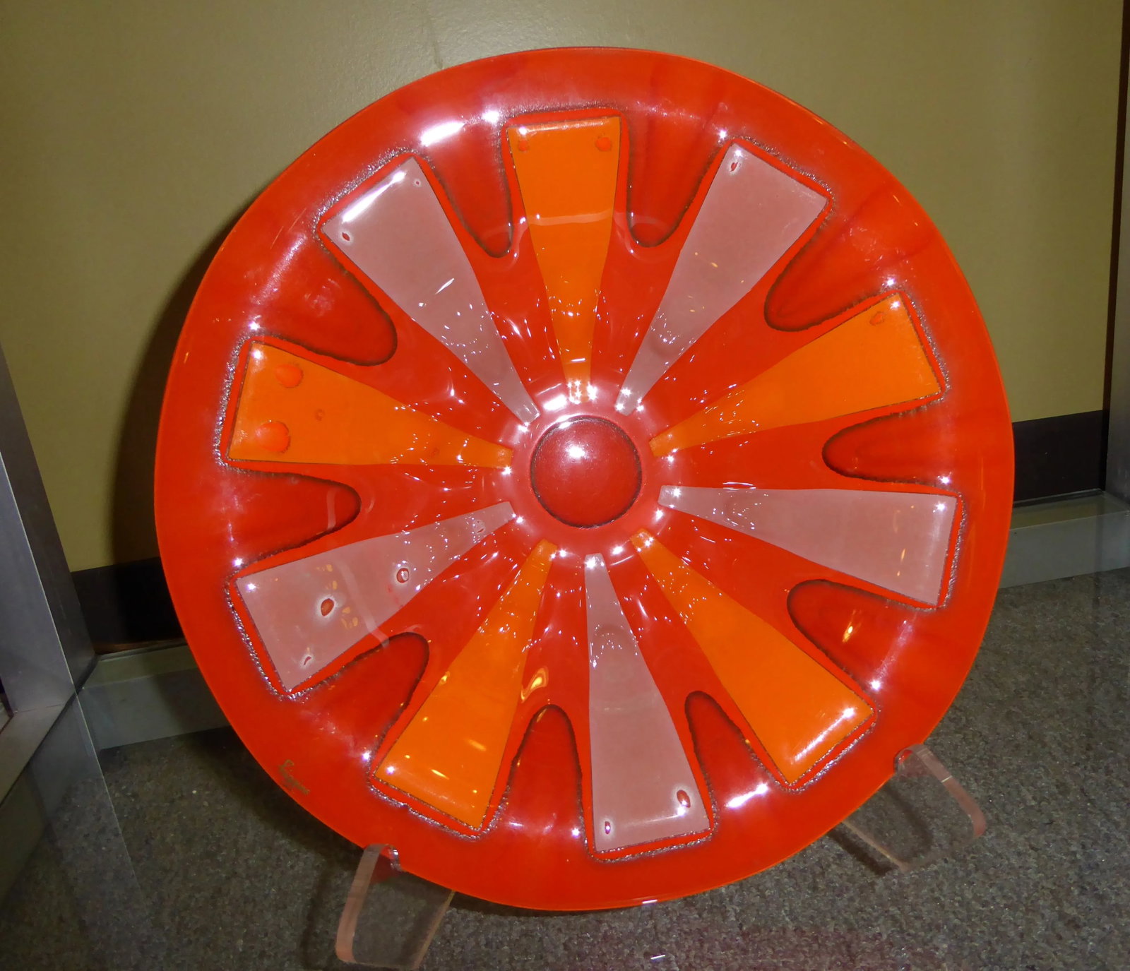1960s Scandinavian Modern Michael & Frances Higgins Fused Glass Bowl - 4