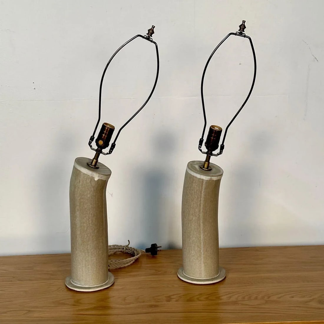 Pair Contemporary Stoneware Beige Glazed Ceramic Table / Desk Lamps, Parchment - 6