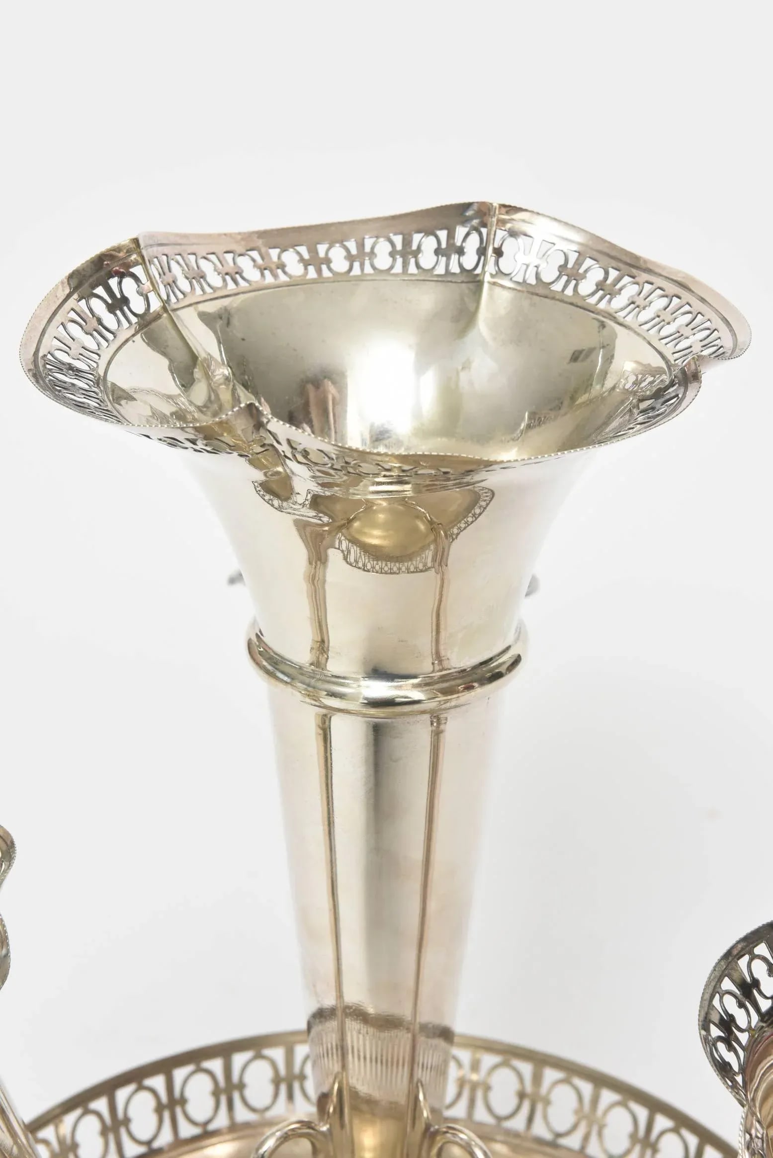 20th Century English Traditional Silver Plate Epergne Centerpiece - 3