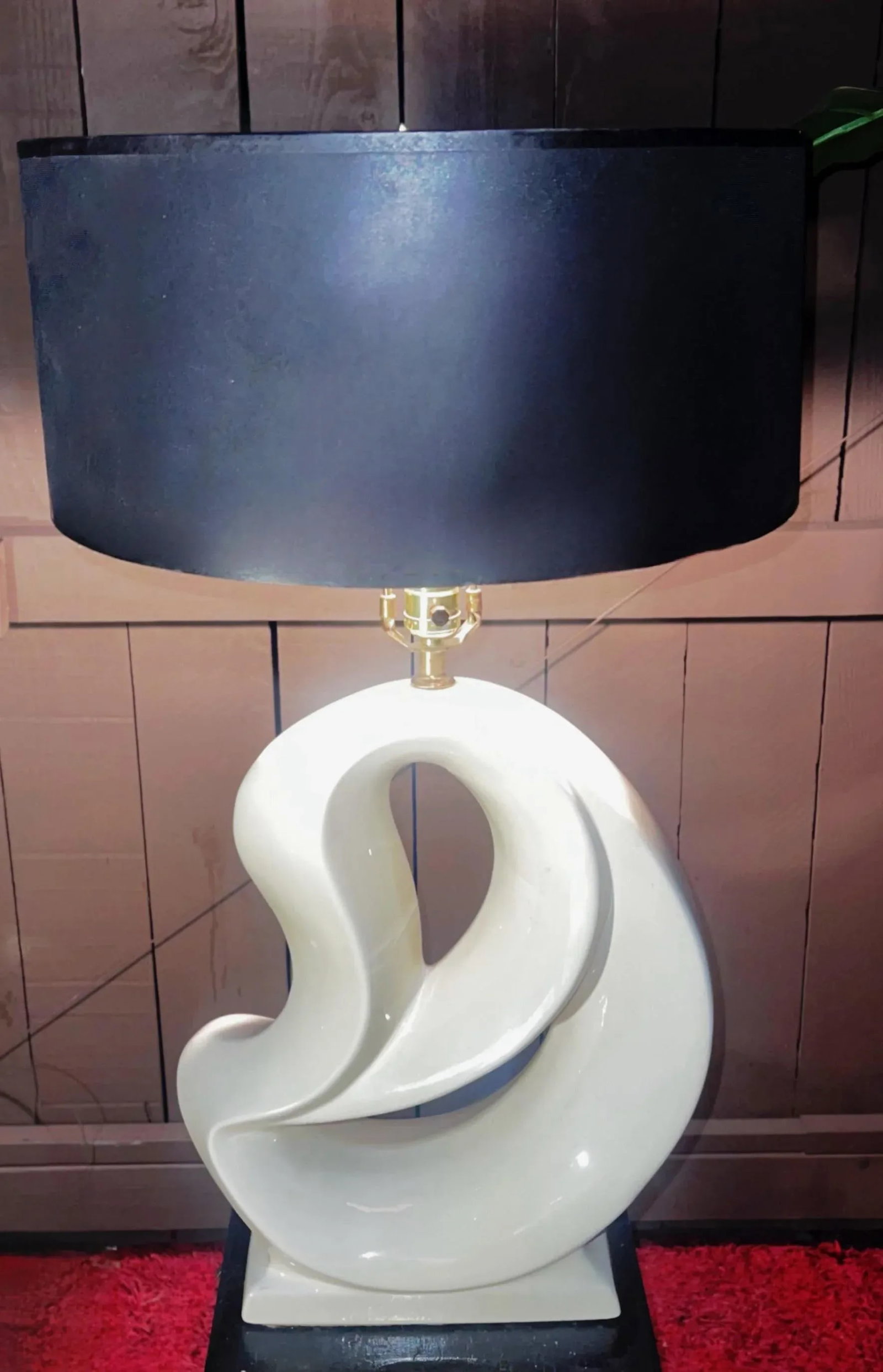 Vintage Mid 20th Century Abstract Sculptural Form Ceramic Table Lamp in White - 2