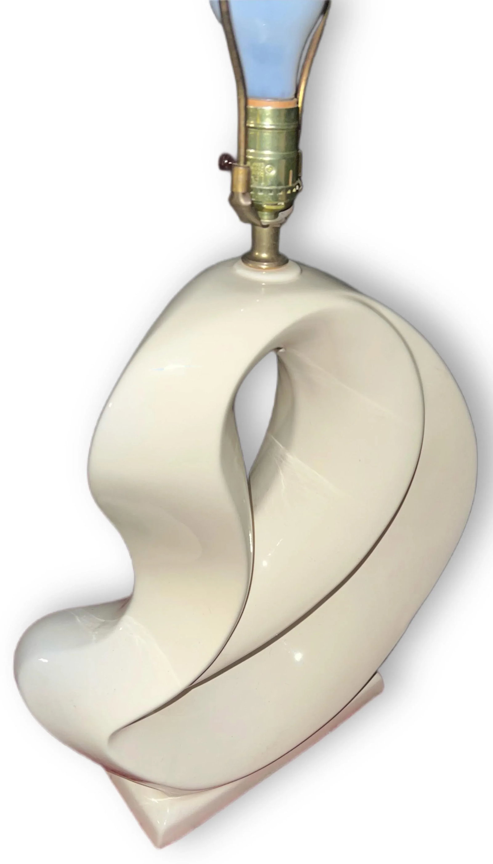 Vintage Mid 20th Century Abstract Sculptural Form Ceramic Table Lamp in White - 4