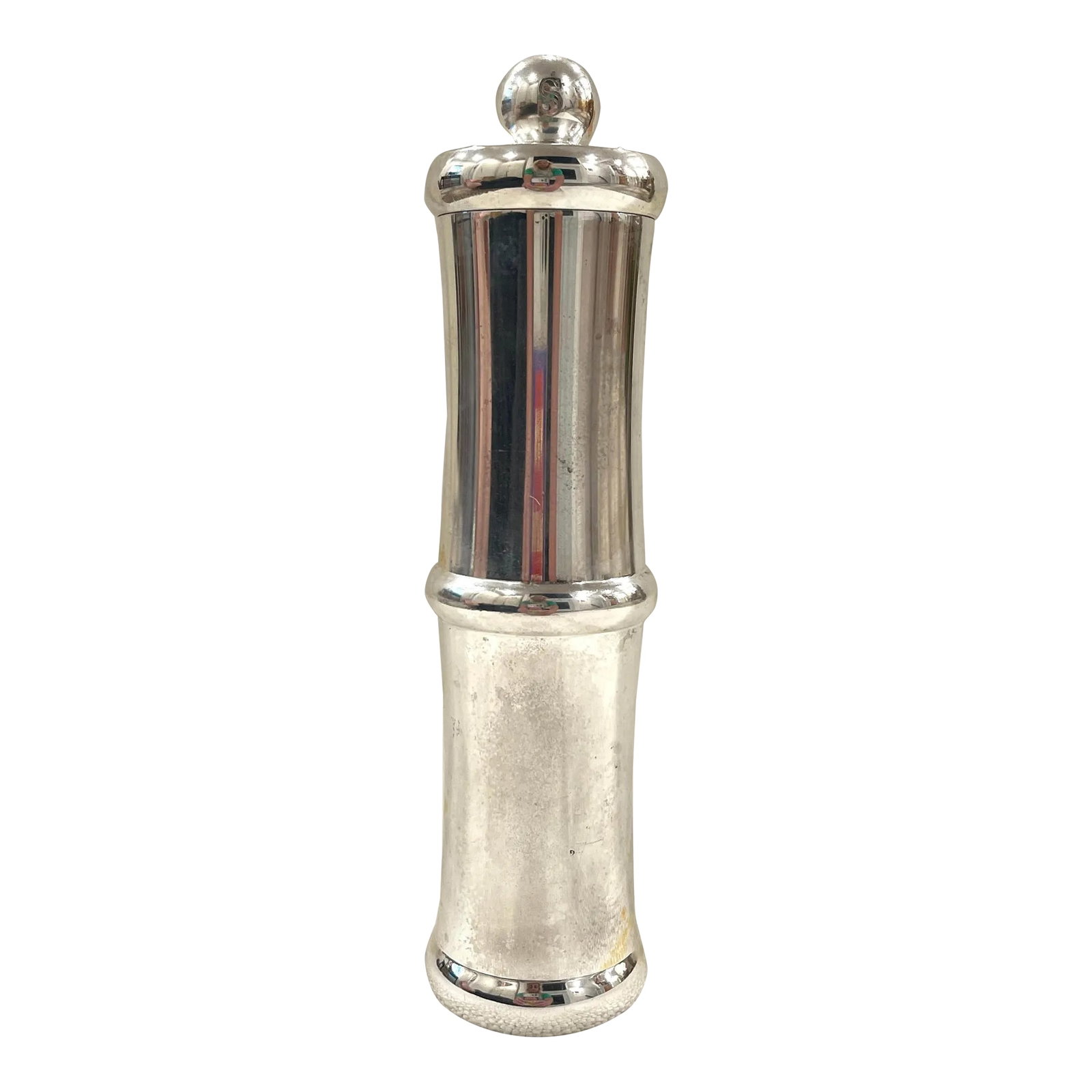 Vintage Gucci Silver Bamboo Salt Grinder: Vintage GUCCI salt grinder. HEAVY silverplate shaped to resemble bamboo. Makers mark. From Italy. Very chic on a table or kitchen counter! Never used. Condition: Alterations: Original Condition Unalte