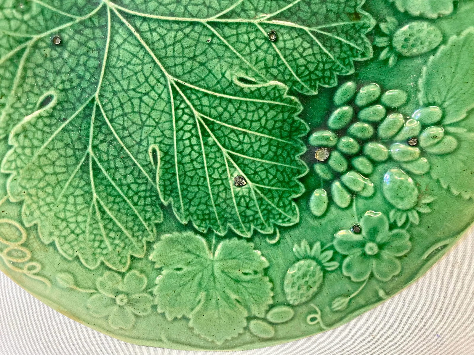 Antique Green Majolica Plate Decorated With Leaves and Berries From England - Circa 19th Century - 2