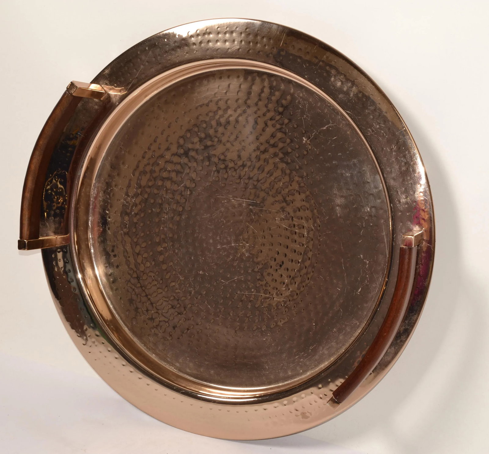 1990s Williams Sonoma Round Hammered Copper Serving Tray Leather Handles Ottoman Tray - 7
