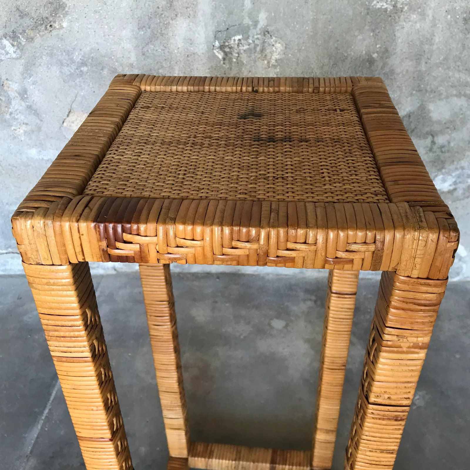 Vintage 1980s Rattan Plant Stands ~ a Pair - 7