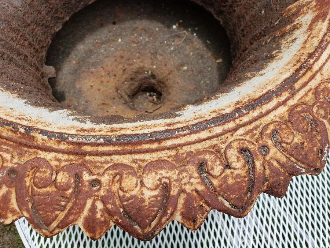 19th Century Gothic Revival Monumental Saw Tooth Cast Iron Urn - 5